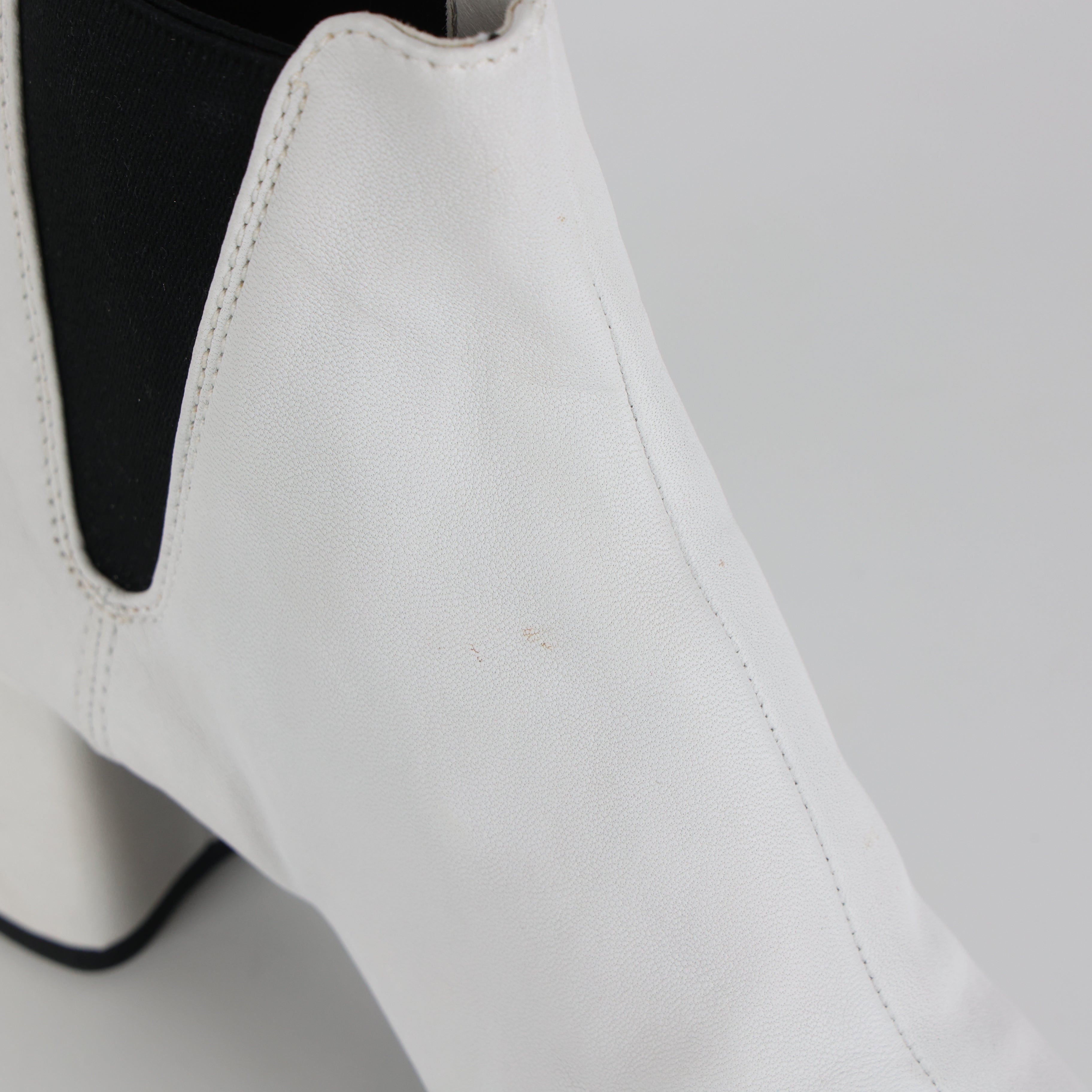 Boots , Shoe Size 39