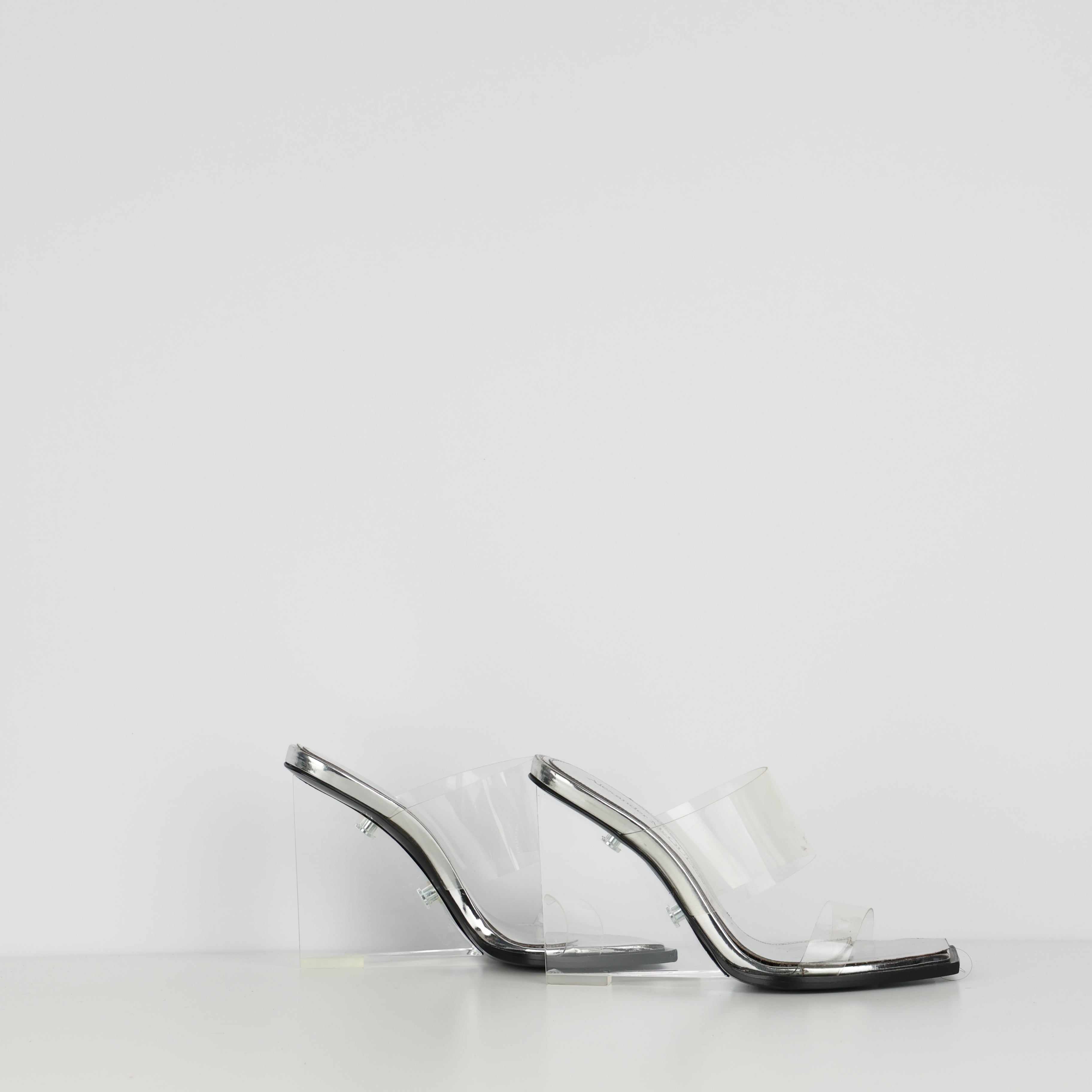 Heels , Shoe Size 38
