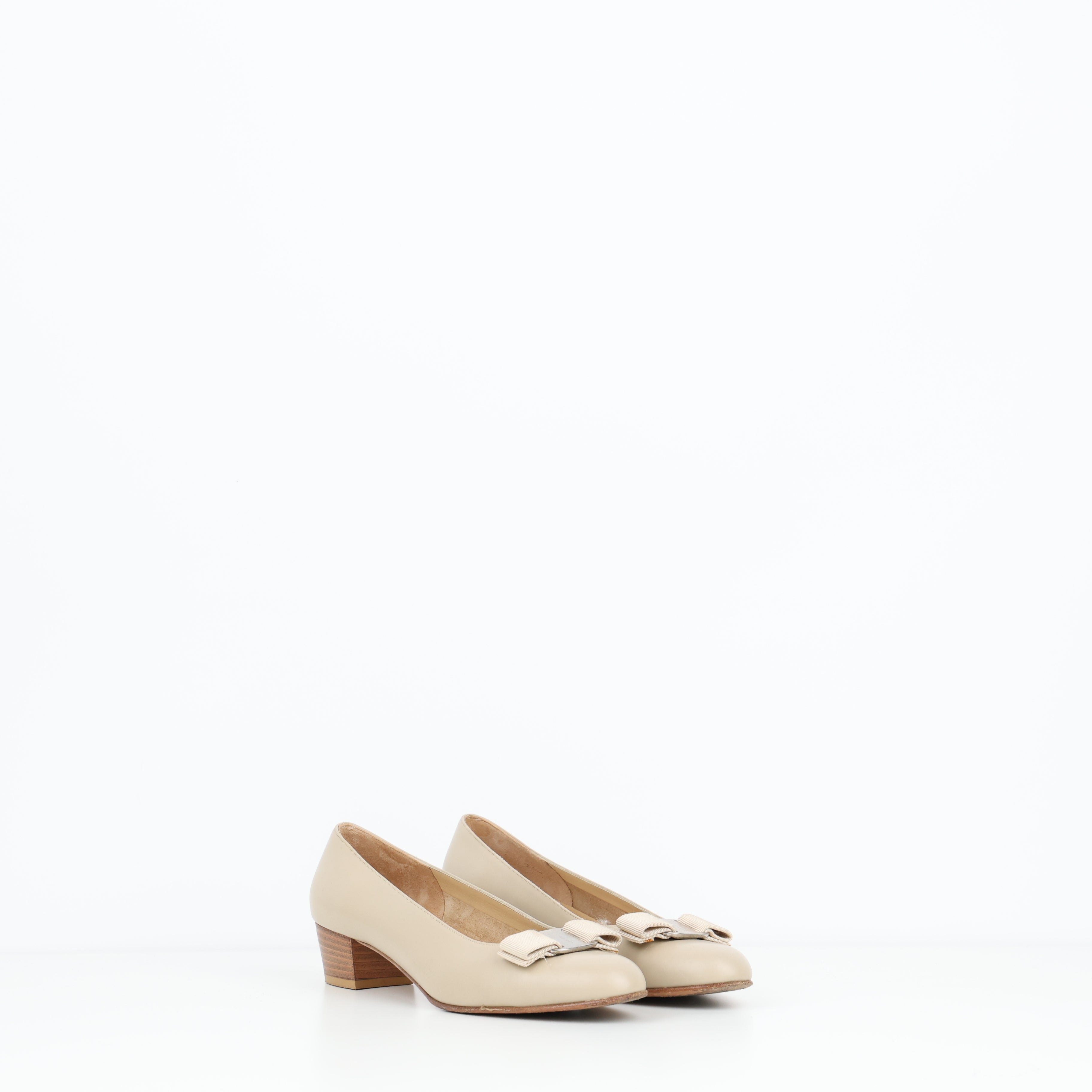 Heels , Shoe Size 38