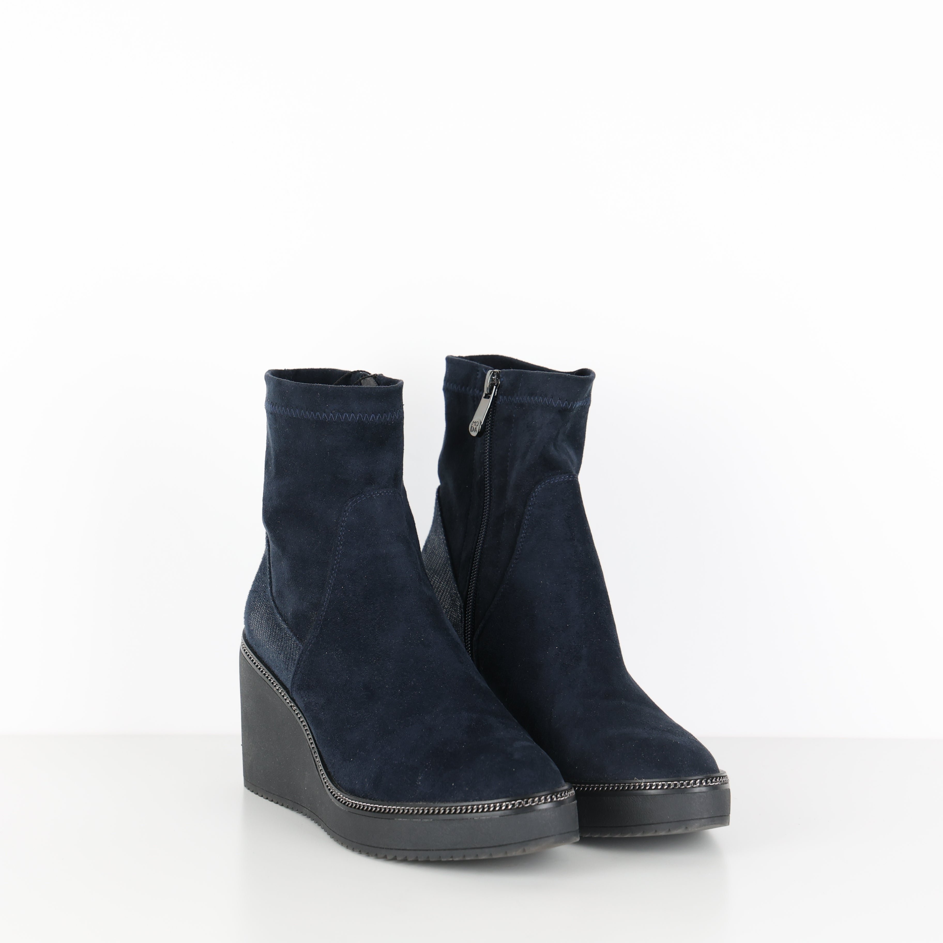 Boots , Shoe Size 39