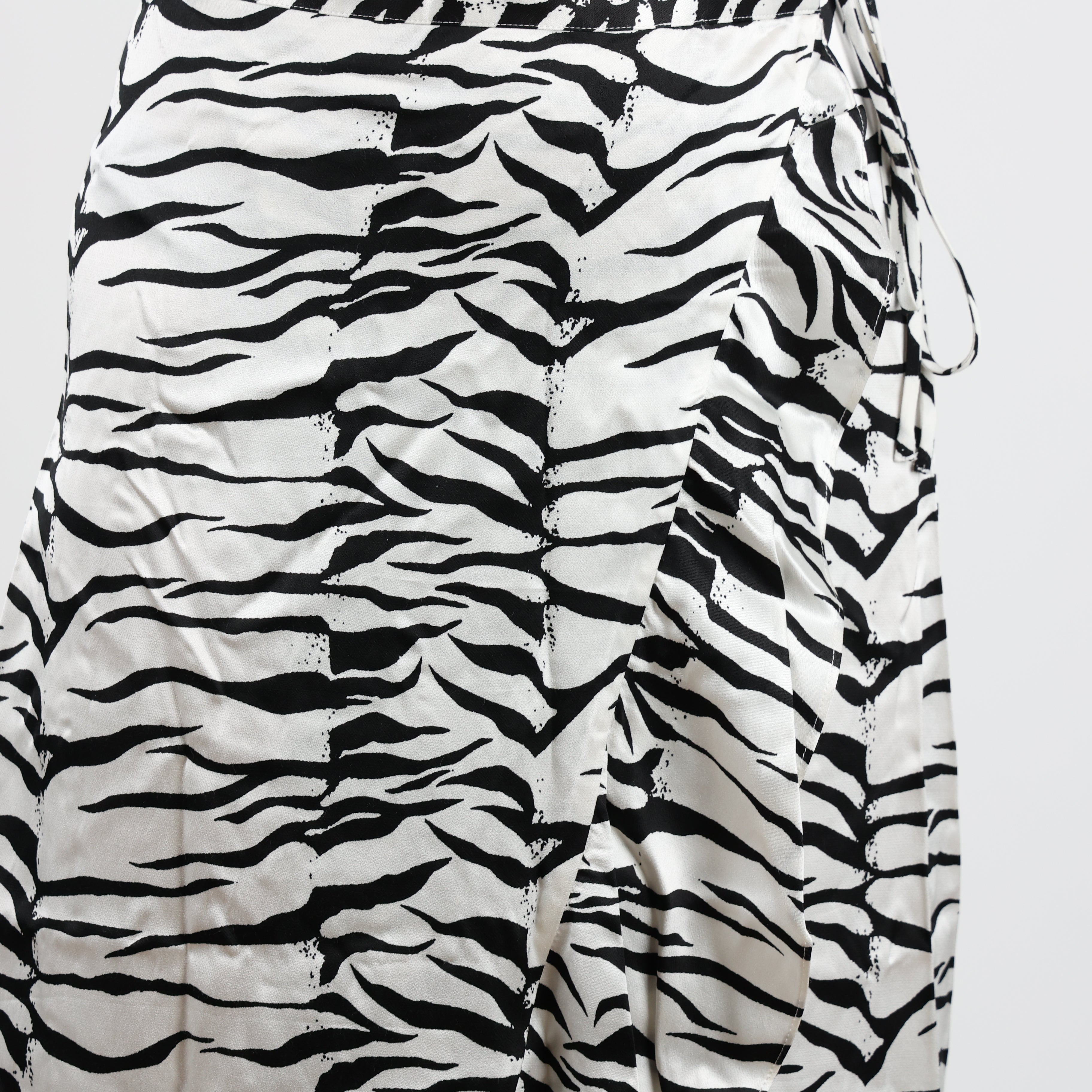 Skirt, UK Size 8