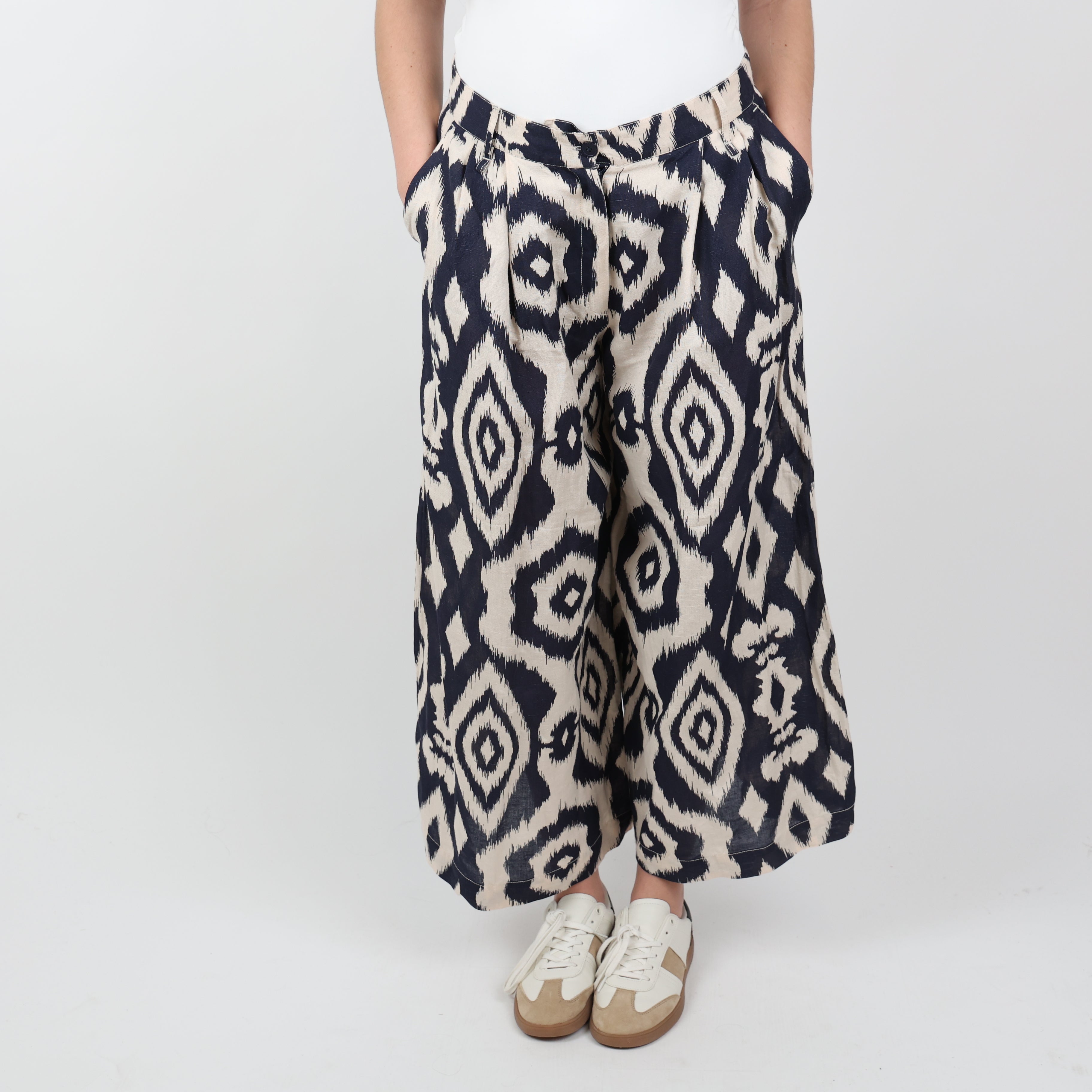 Trousers, UK Size 12