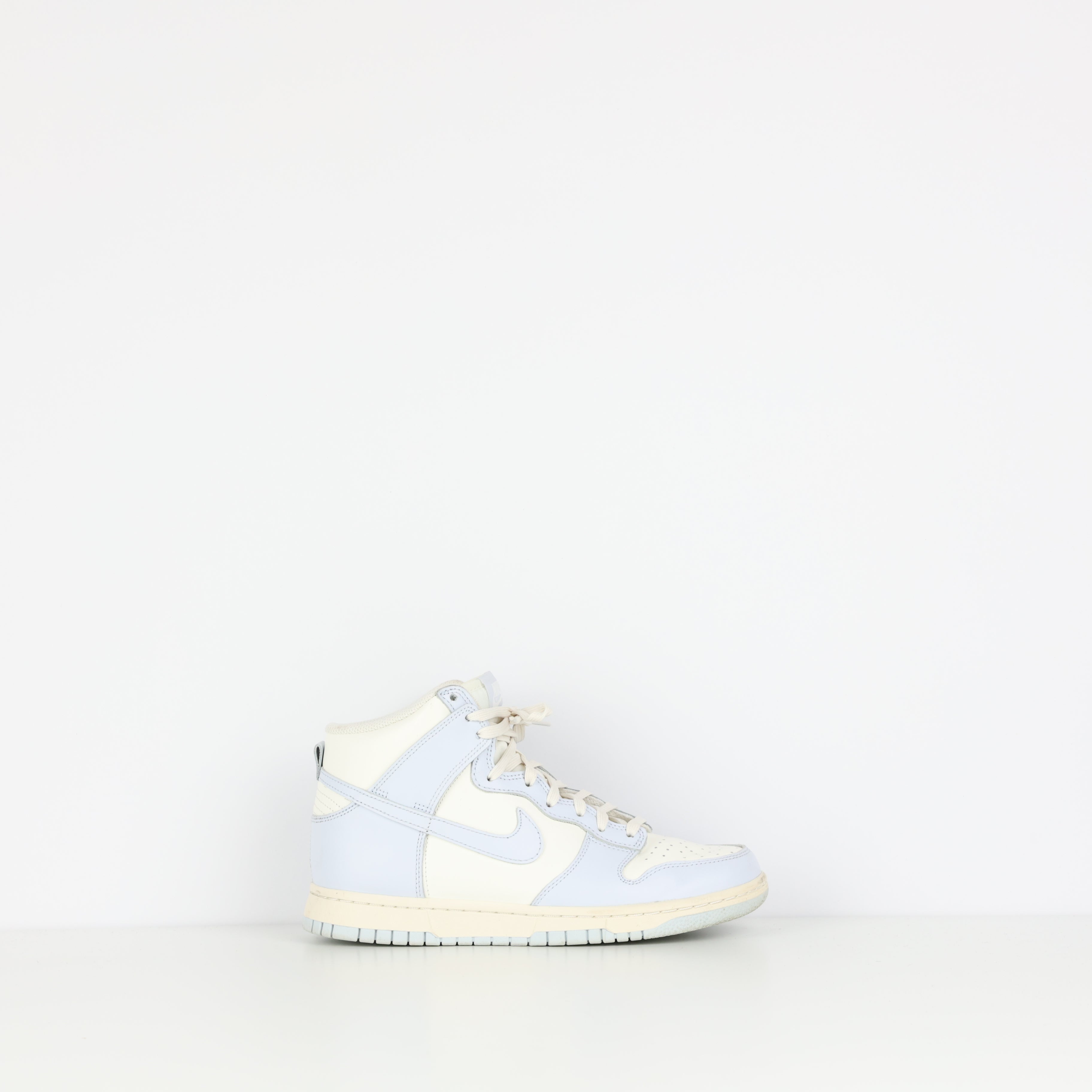 Trainers , Shoe Size 39