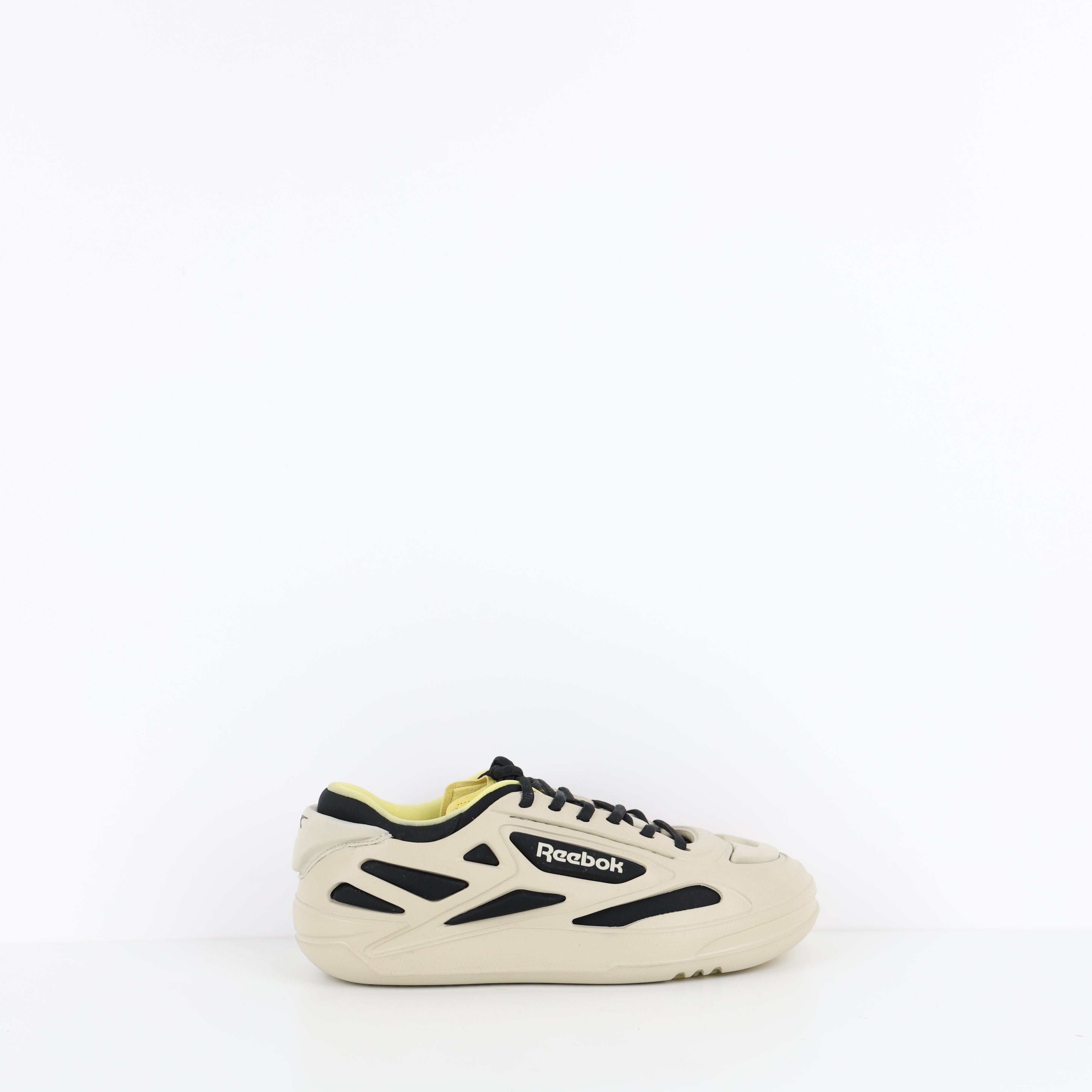 Trainers , Shoe Size 39