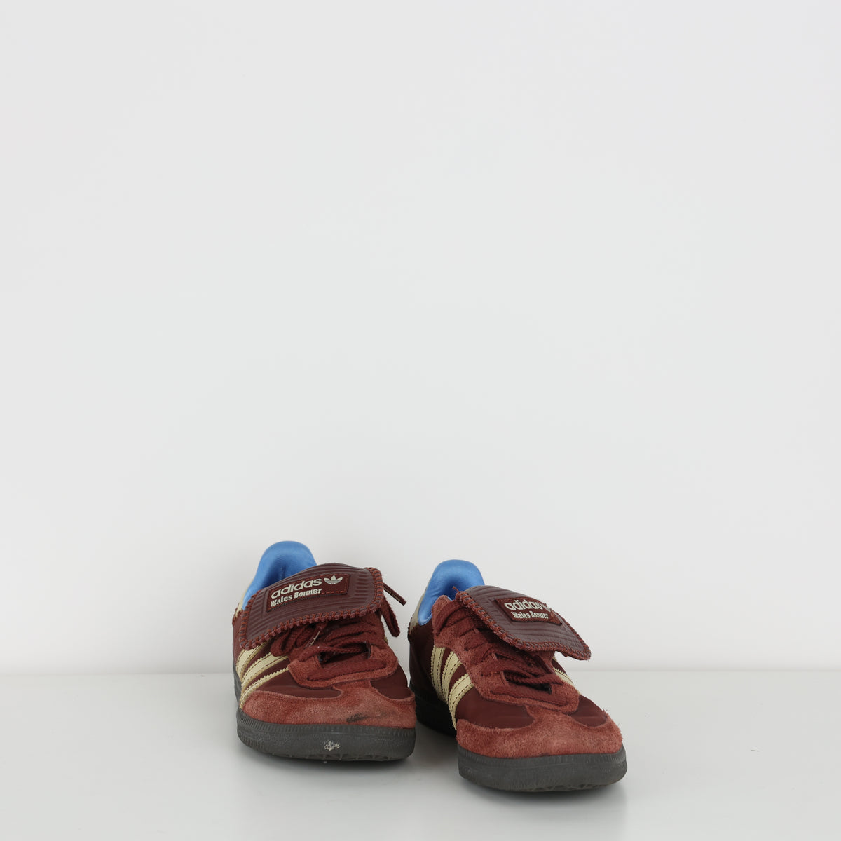 Trainers , Shoe Size 40