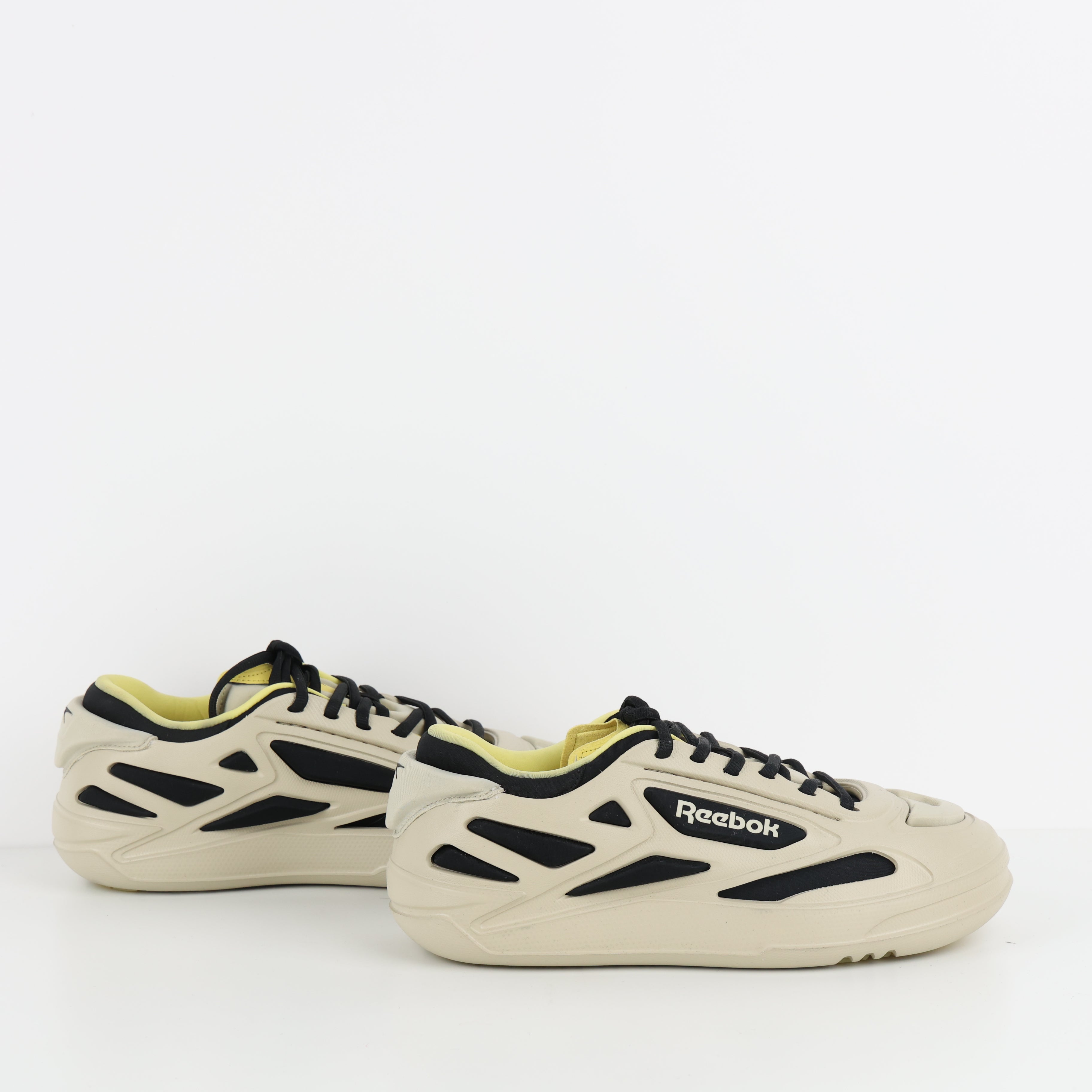 Trainers , Shoe Size 39