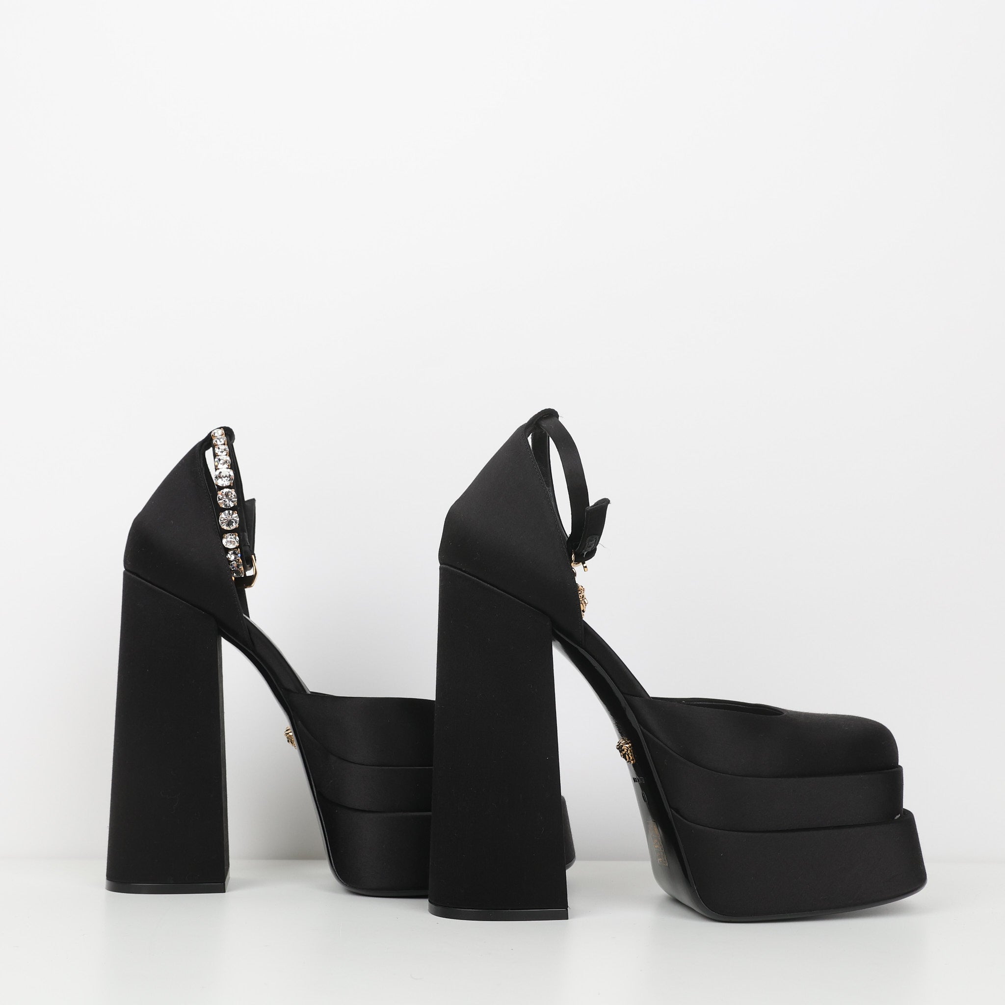 Heels , Shoe Size 39