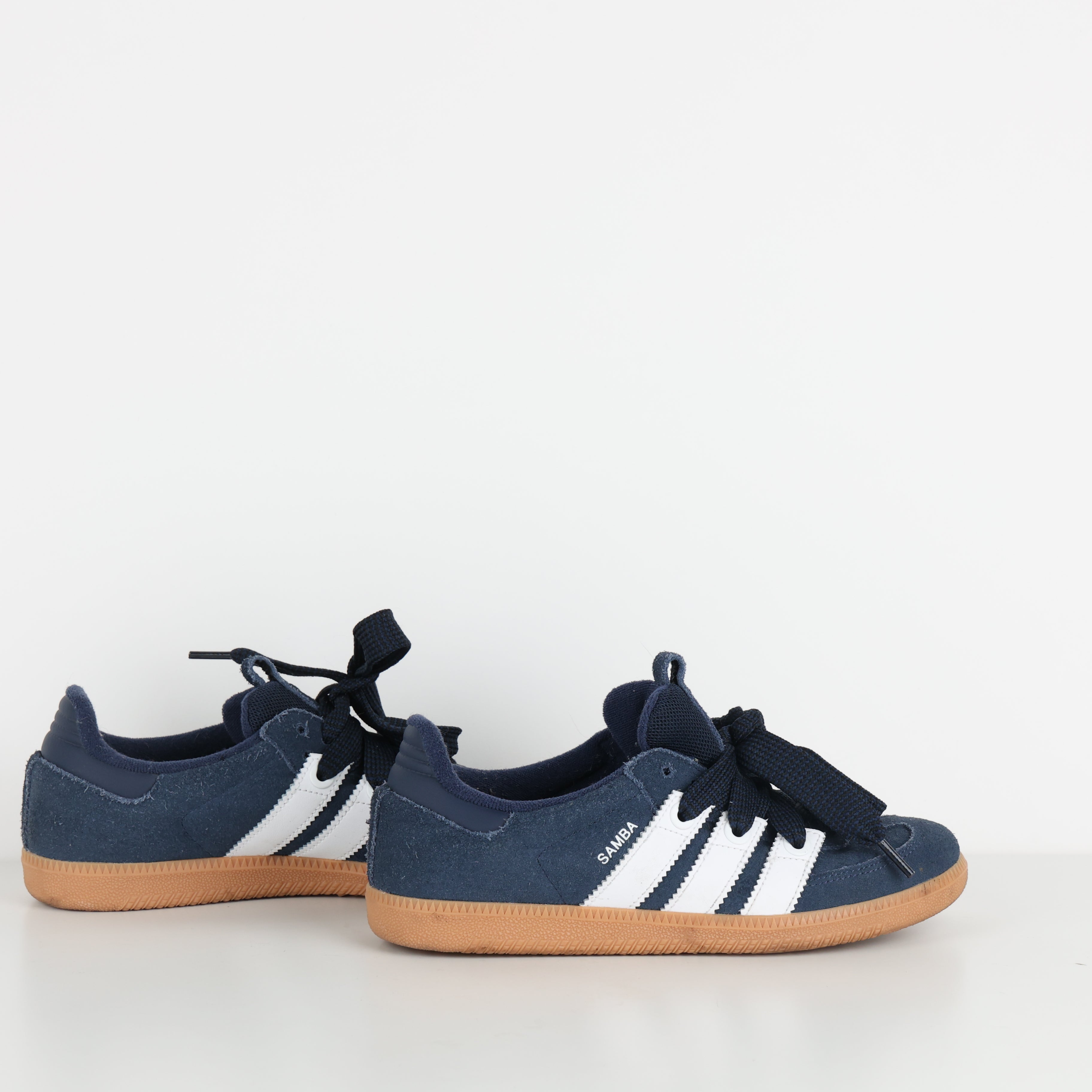 Trainers , Shoe Size 39