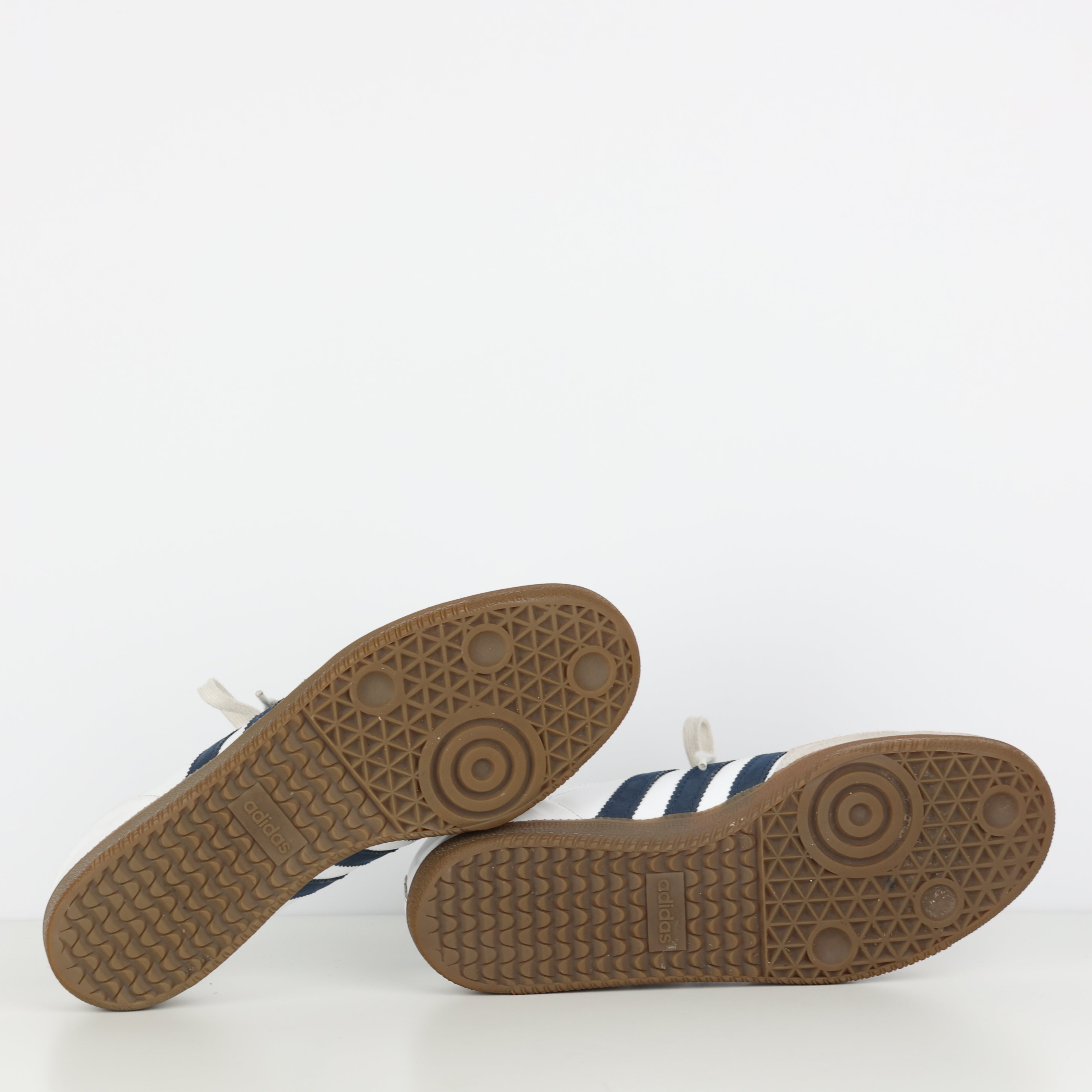 Trainers , Shoe Size 42