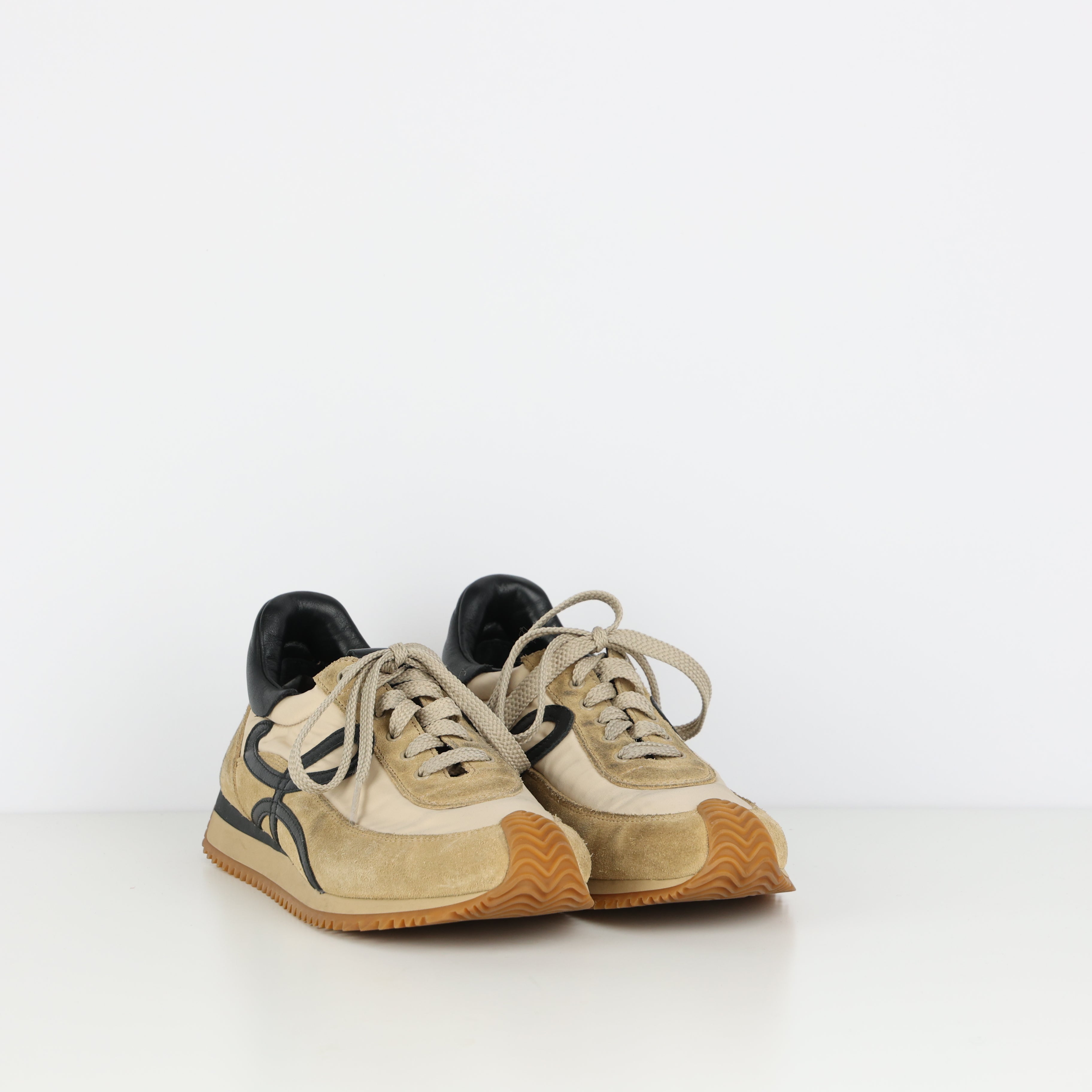 Trainers , Shoe Size 38