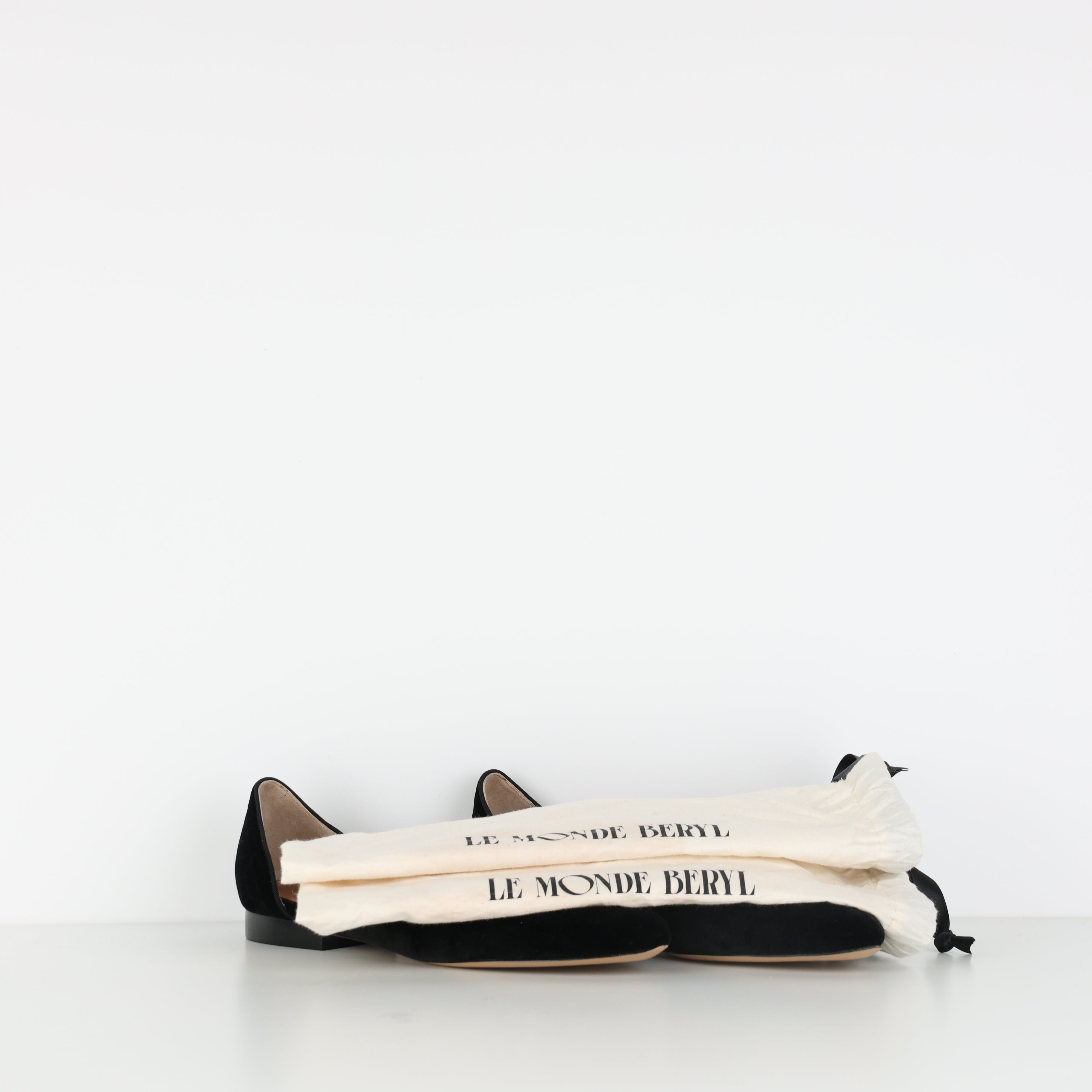 Flats , Shoe Size 42