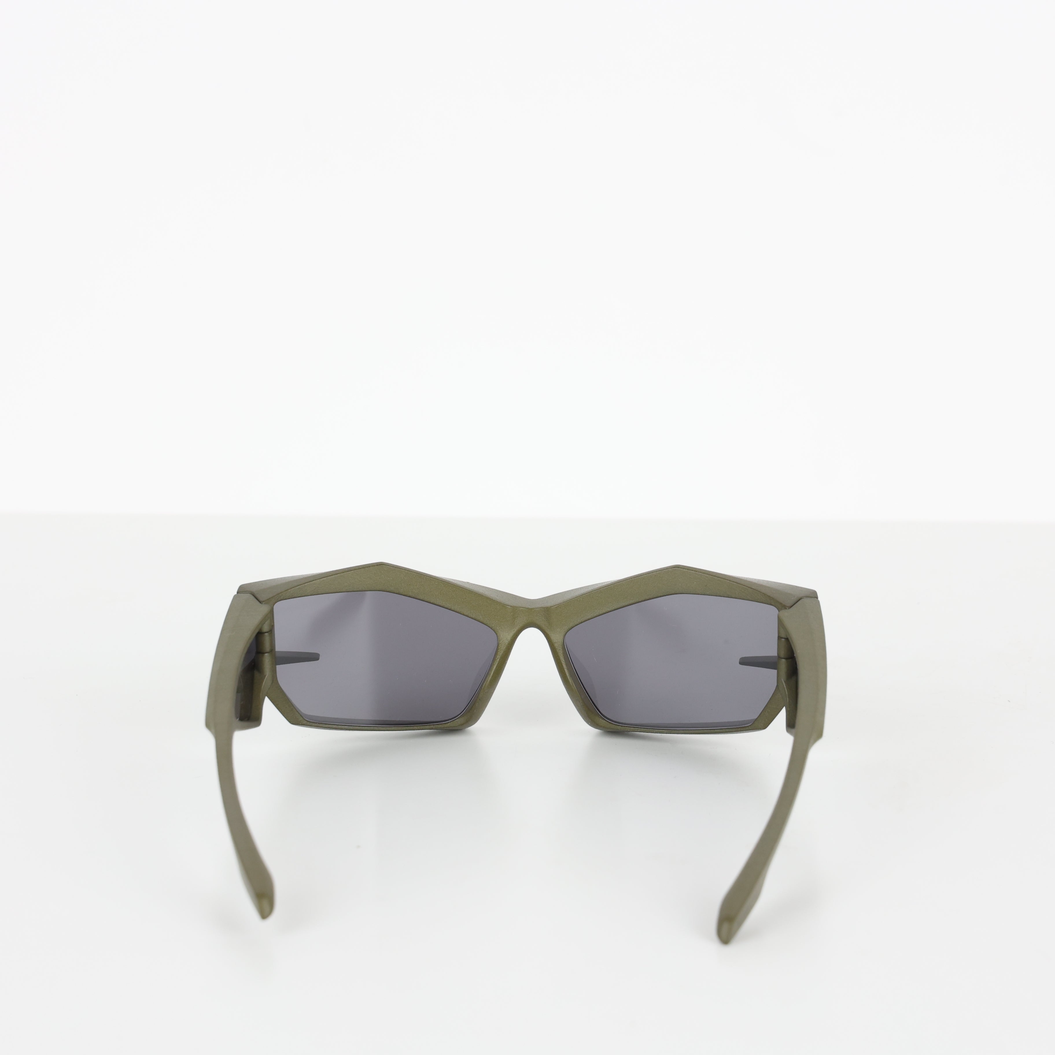 Sunglasses, UK Size One Size