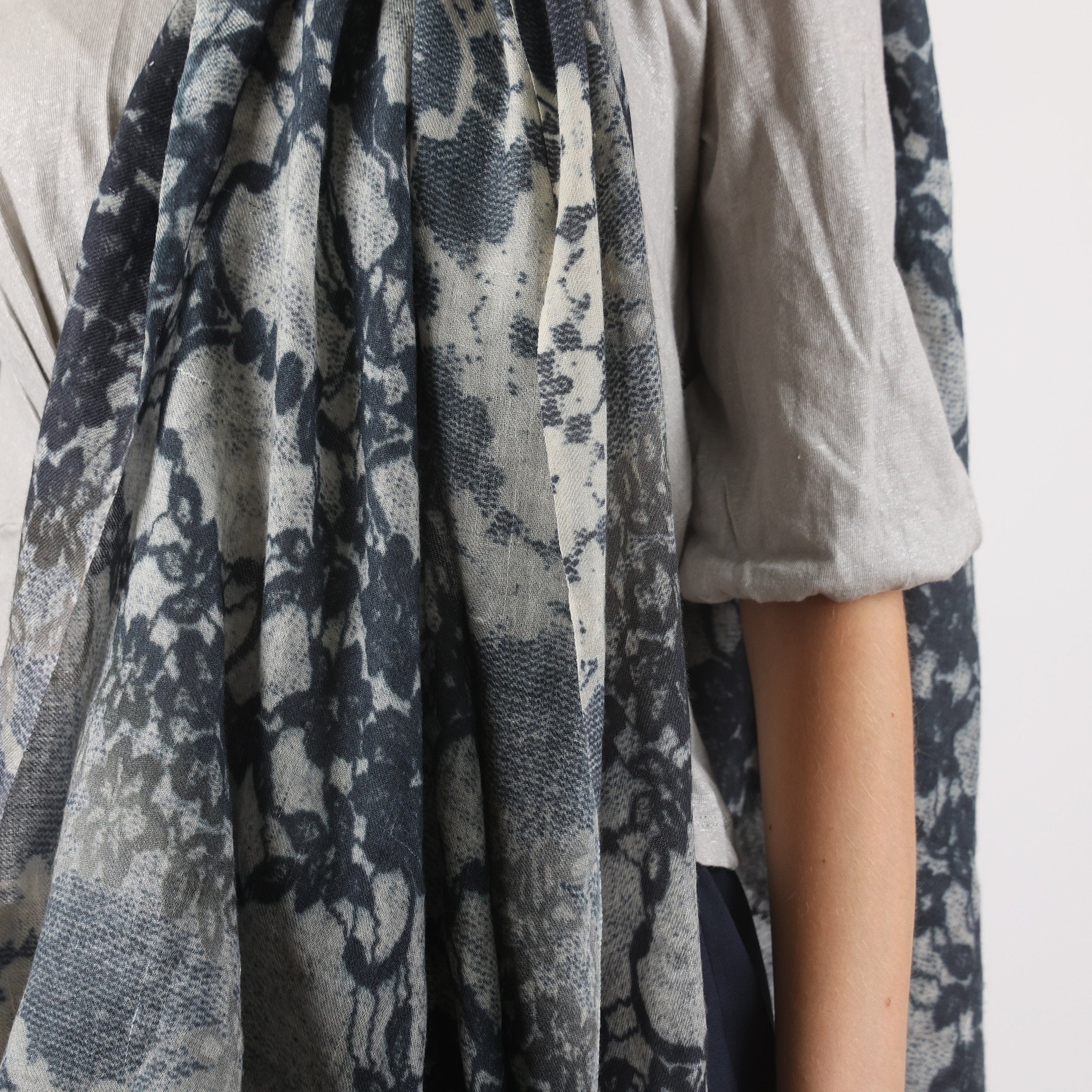 Scarf,