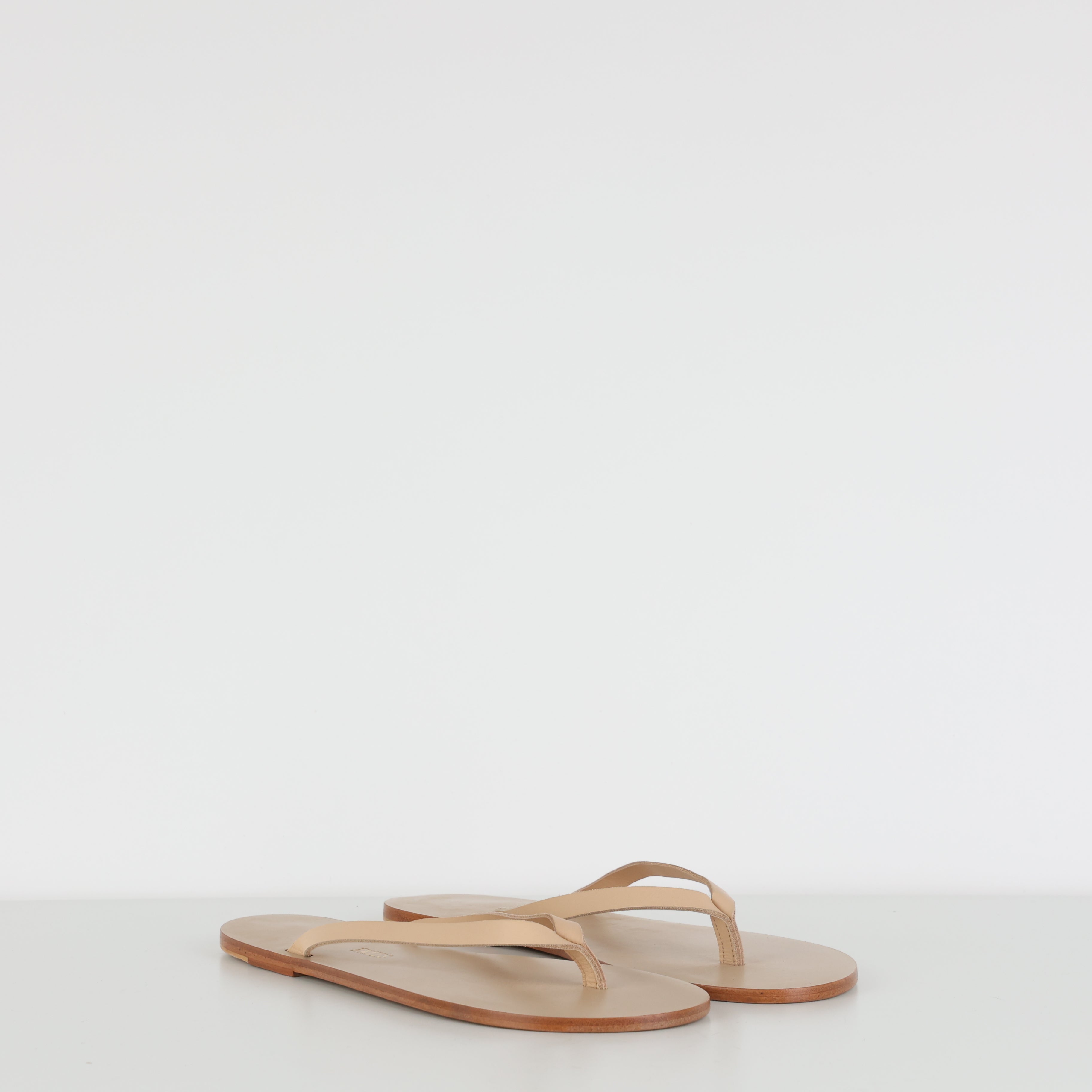 Flats, (UK Size 8) EUR 42