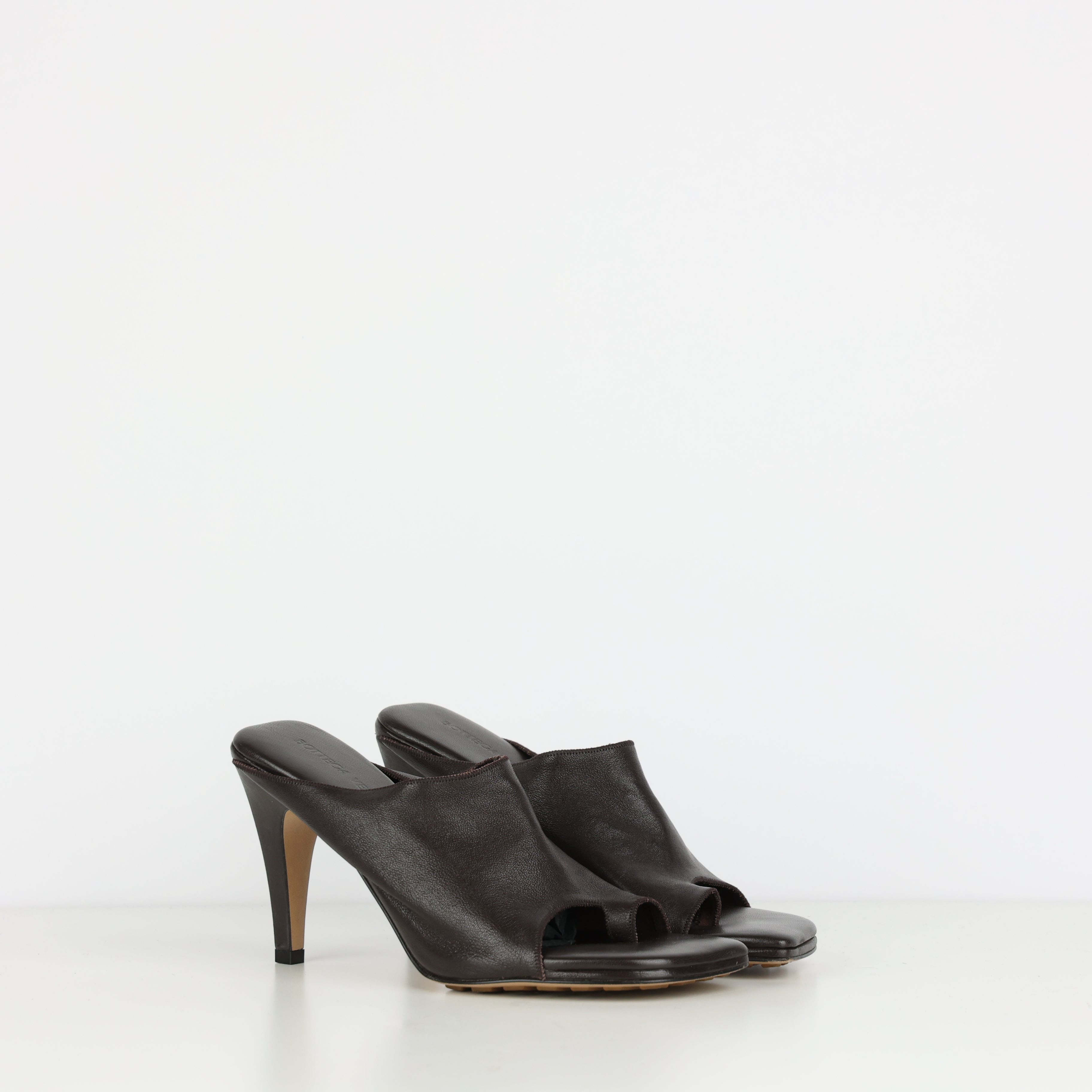 Heels , Shoe Size 37