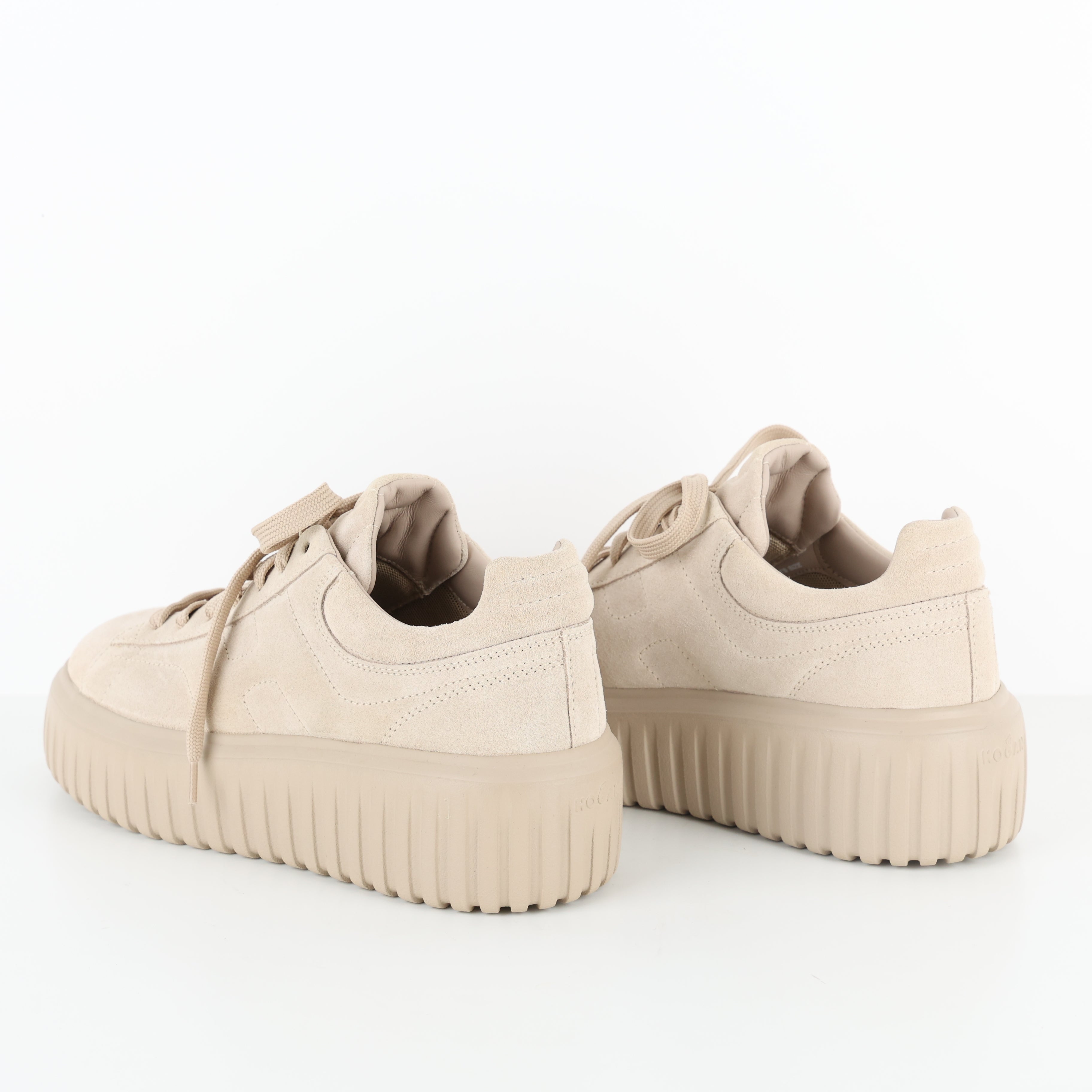 Trainers , Shoe Size 37