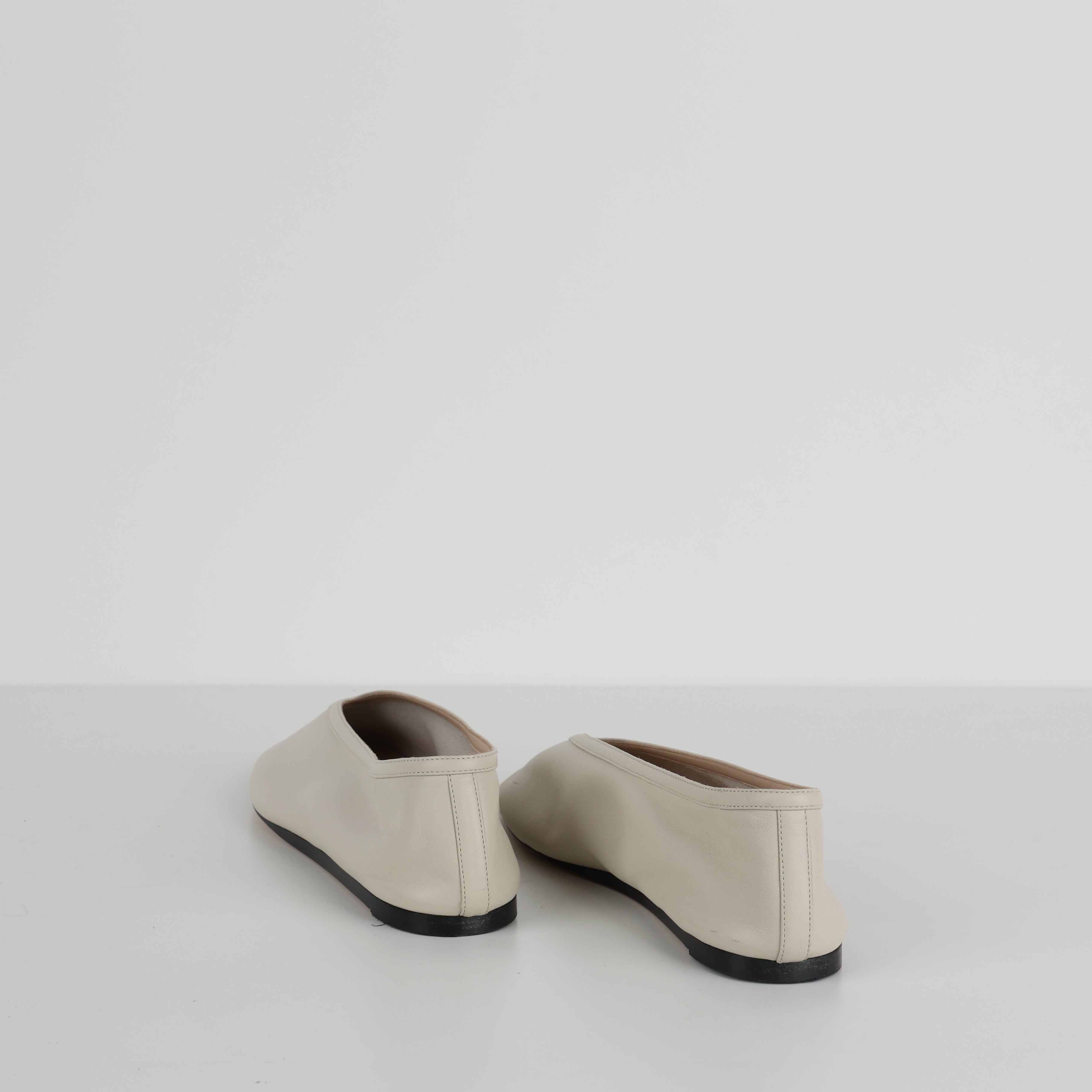 Flats , Shoe Size 38