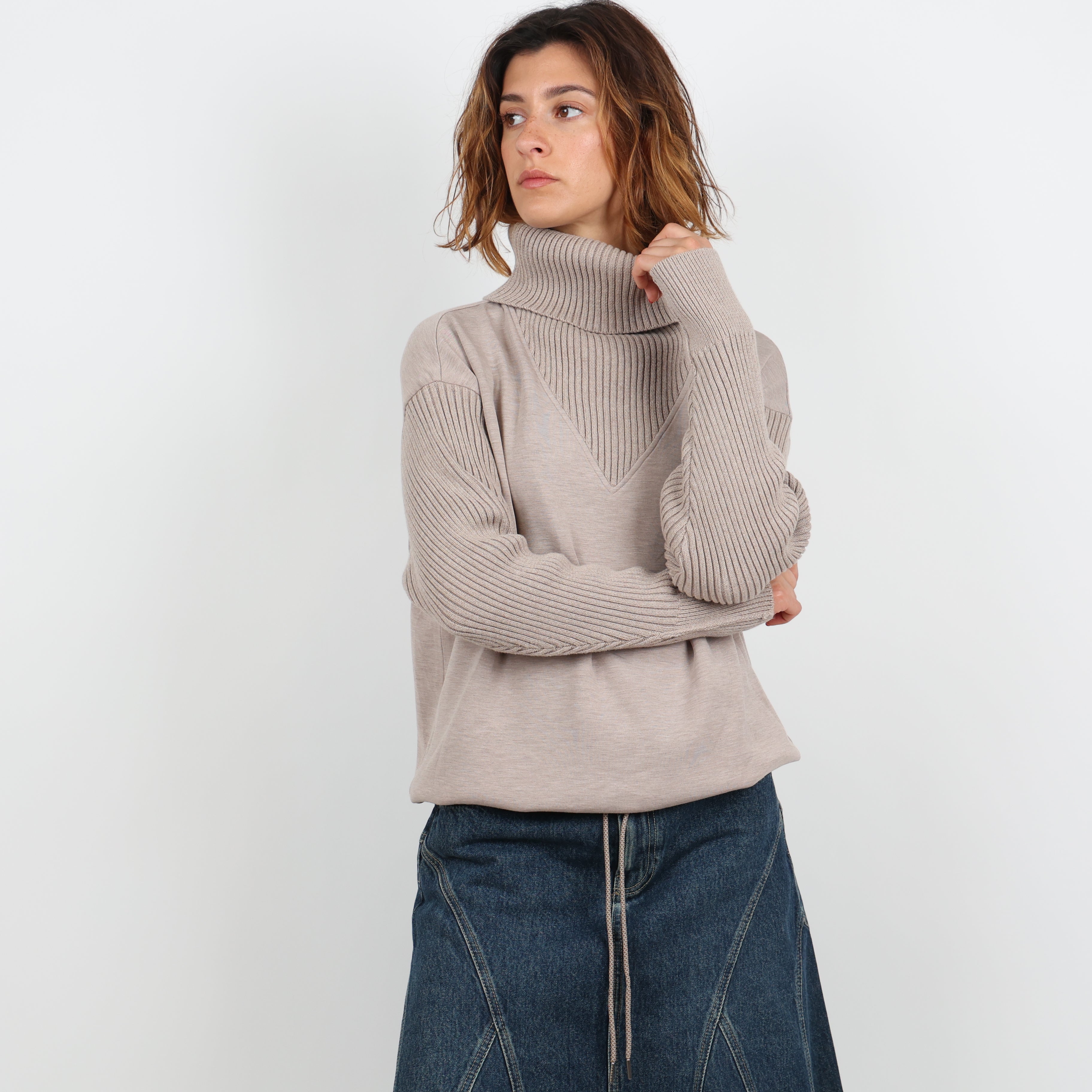 Sweatshirt, UK Size 8