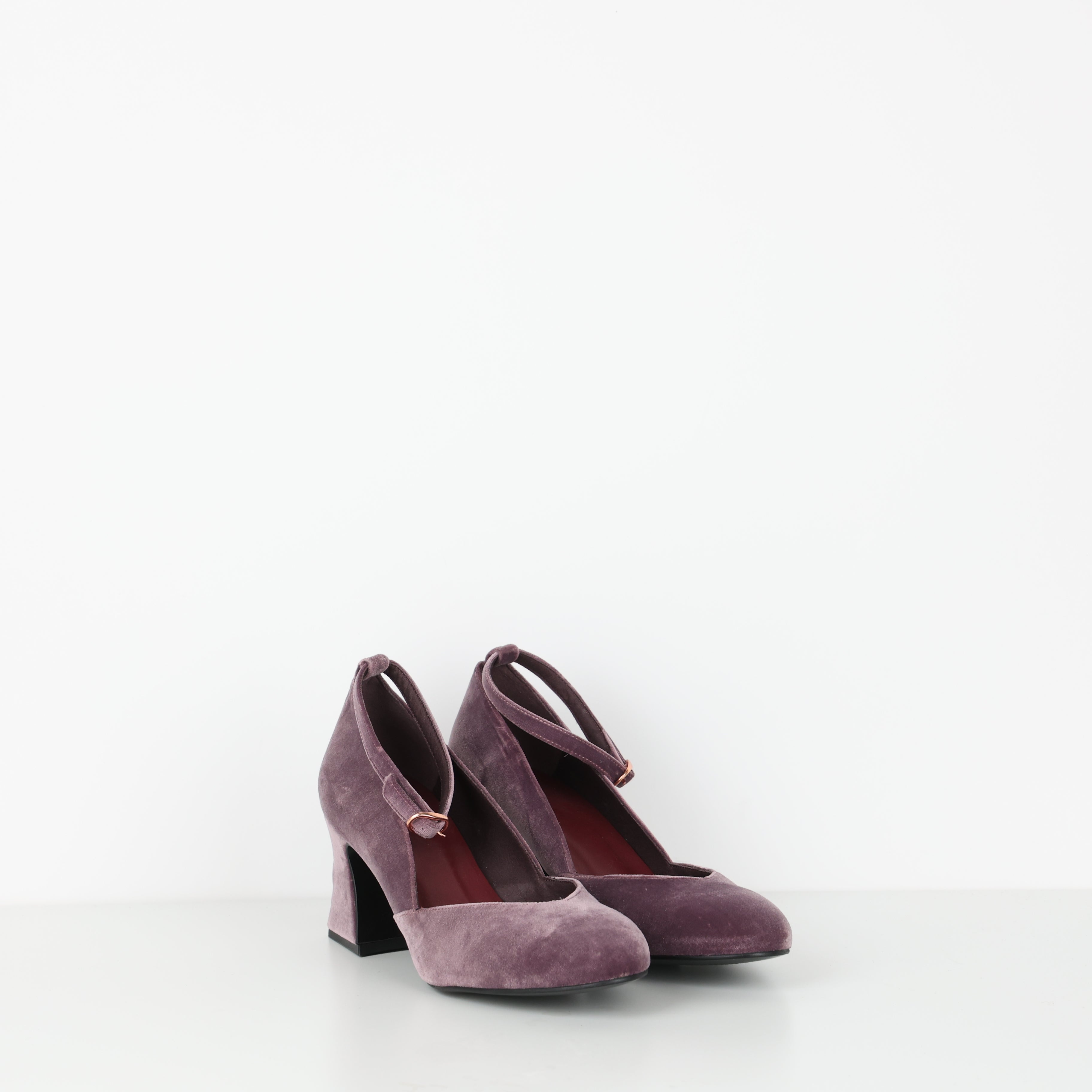 Heels , Shoe Size 41