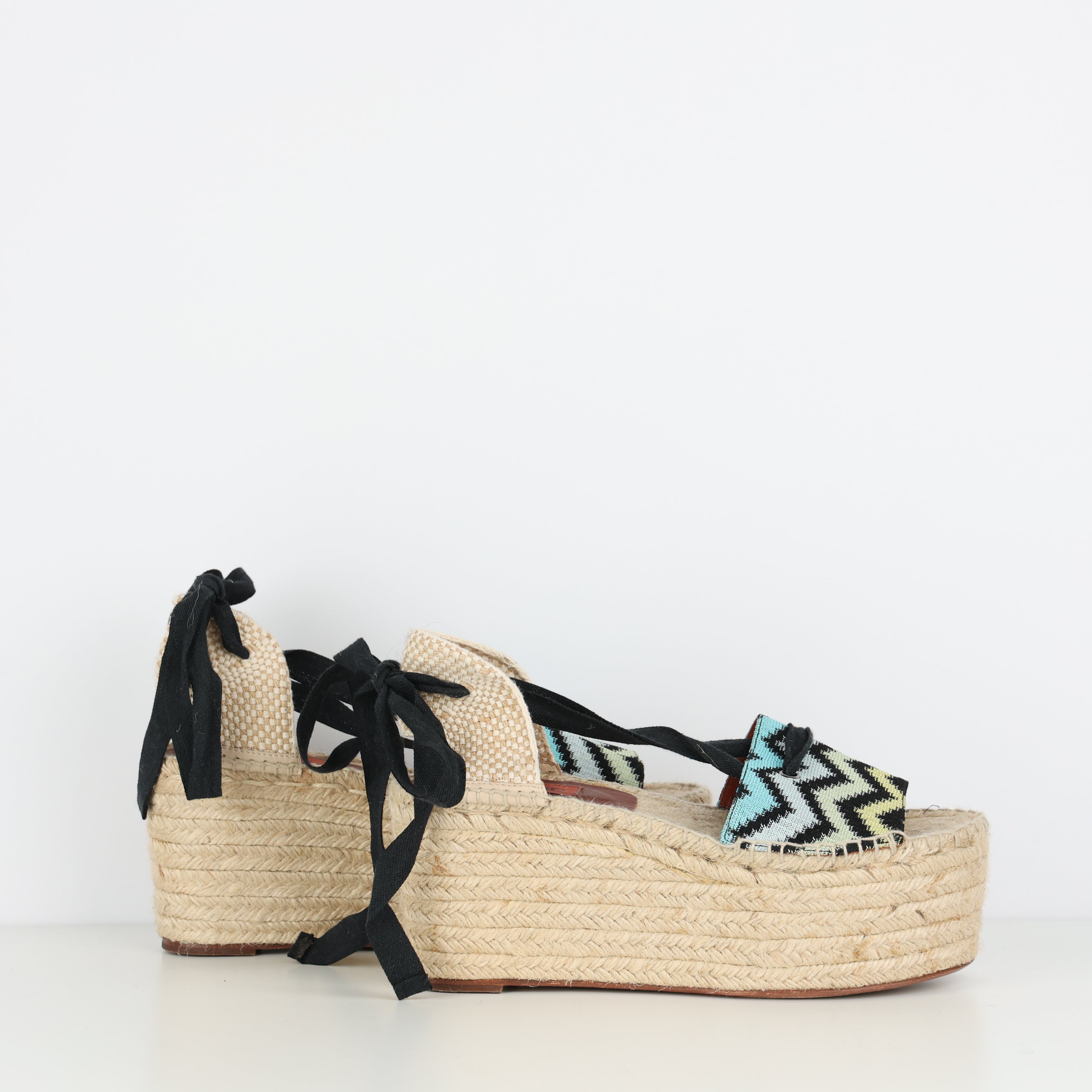 Heels , Shoe Size 39