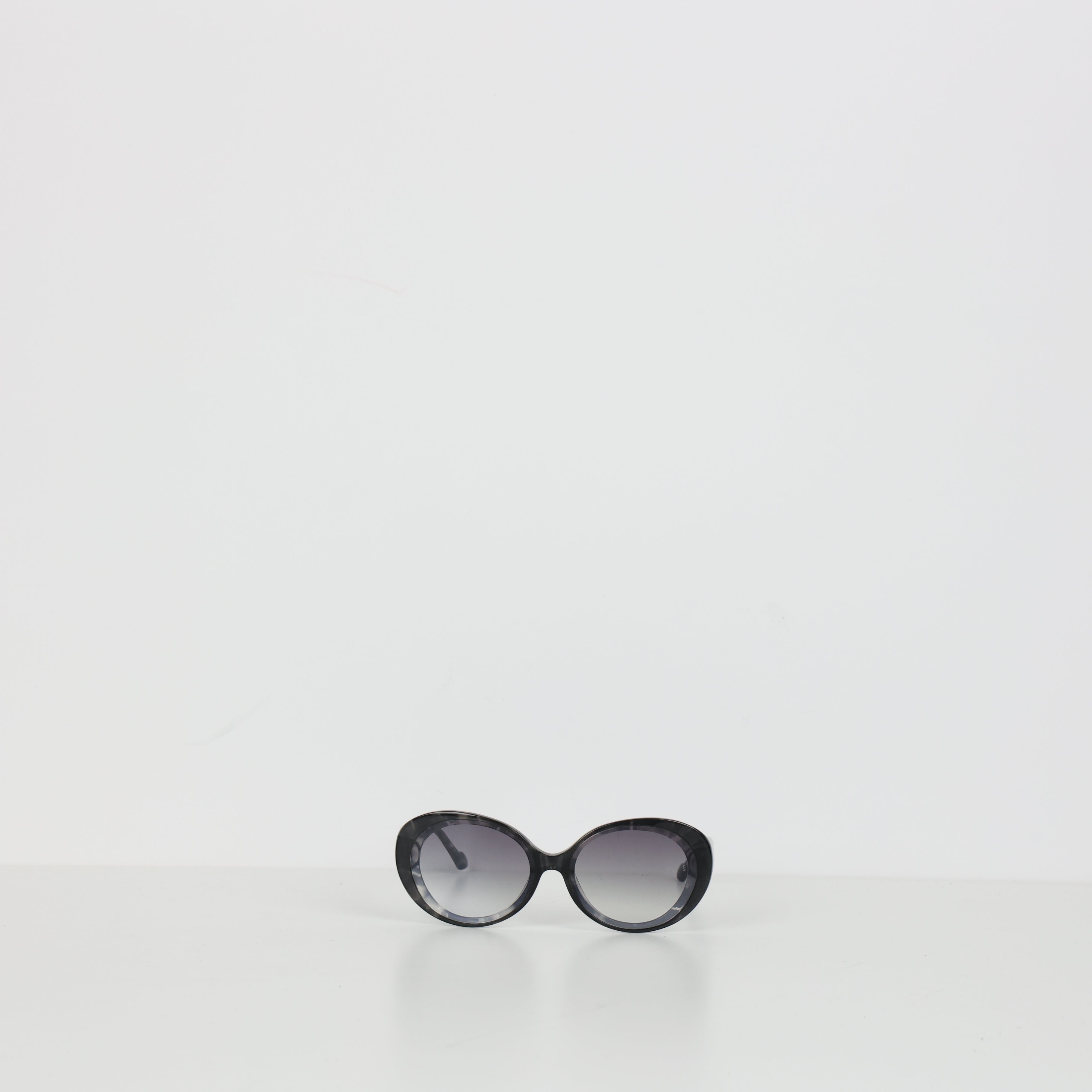 Sunglasses, UK Size One Size
