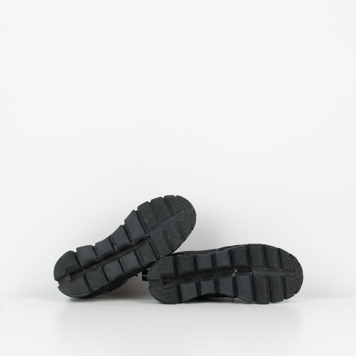 Trainers , Shoe Size 37