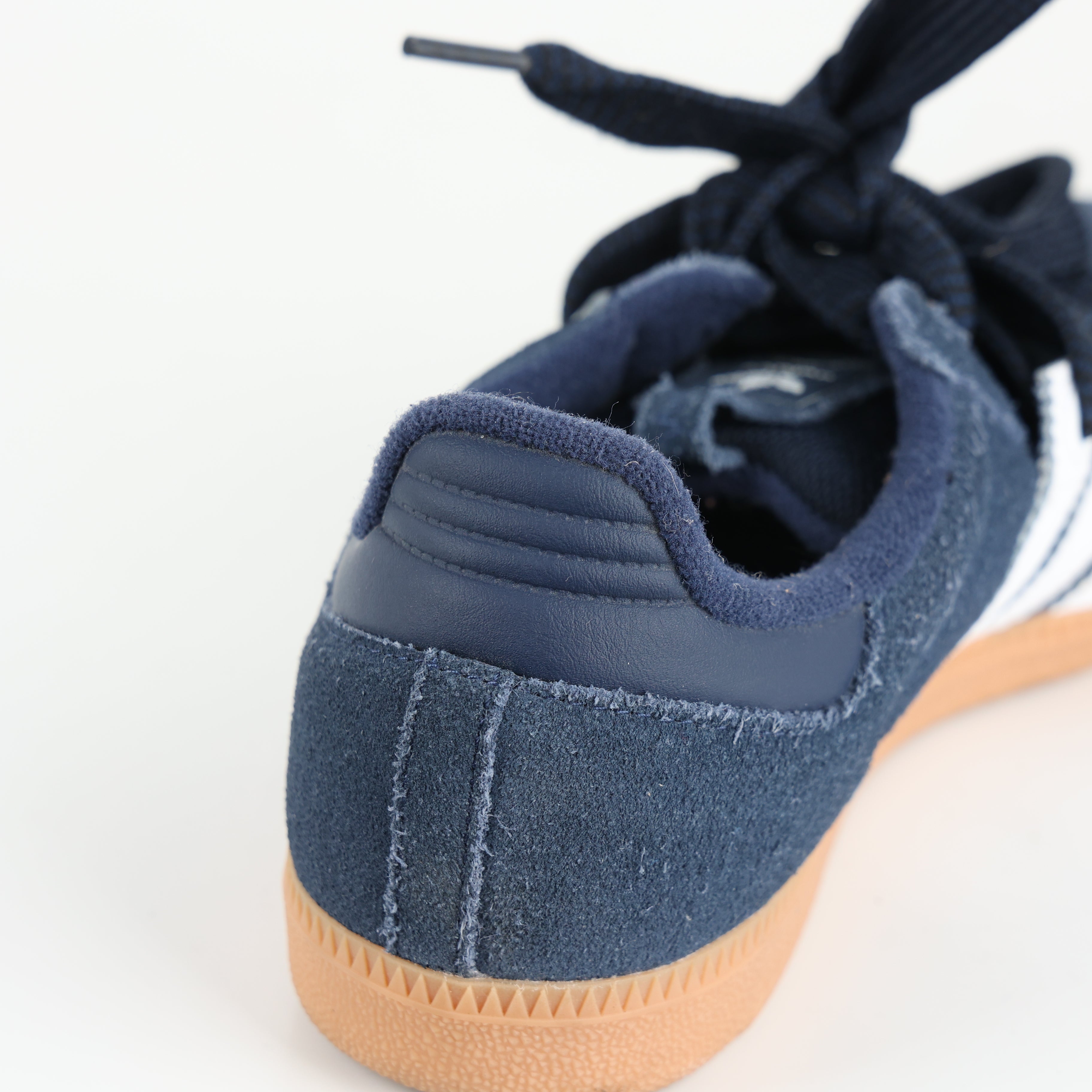 Trainers , Shoe Size 39