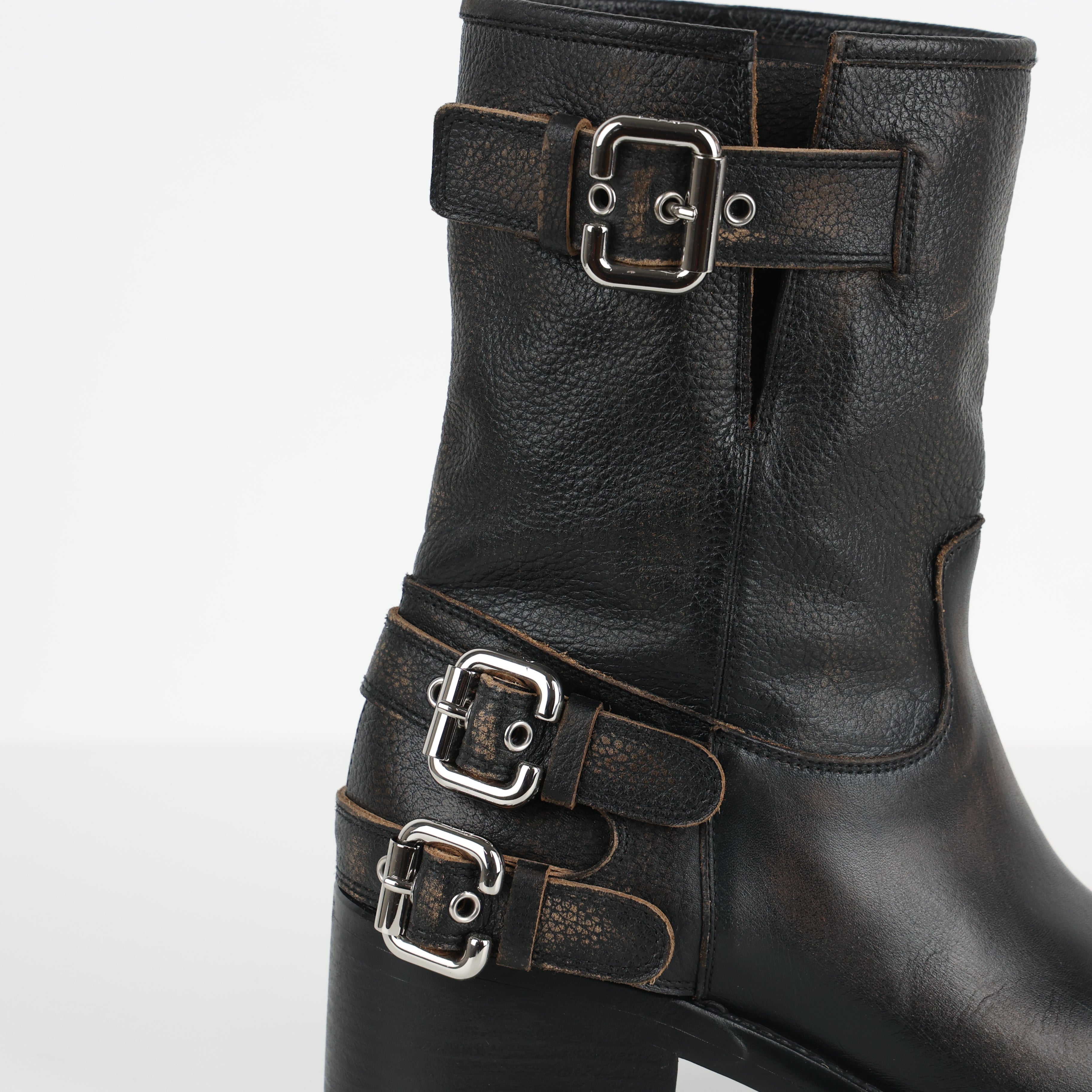Boots , Shoe Size 38