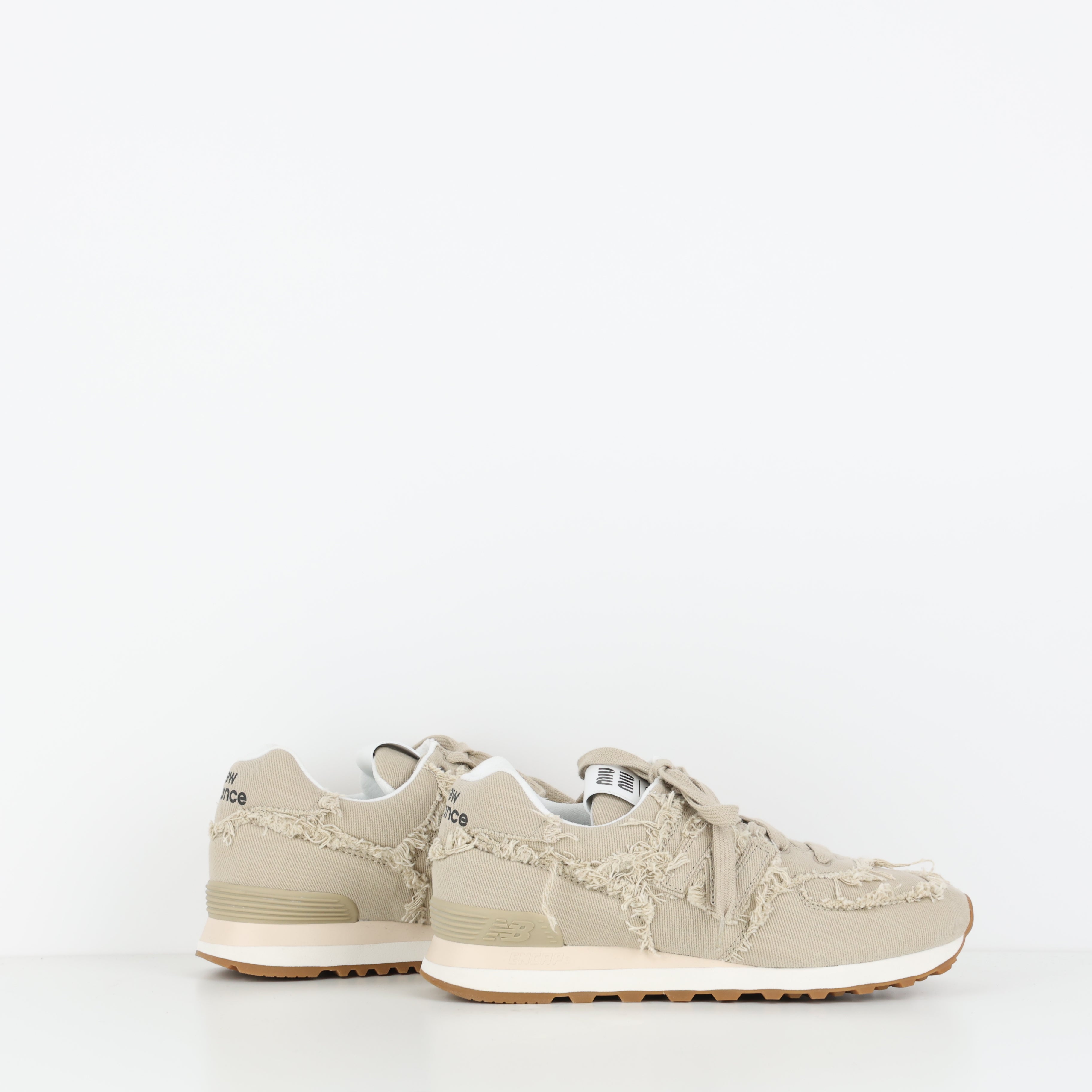 Trainers , Shoe Size 40