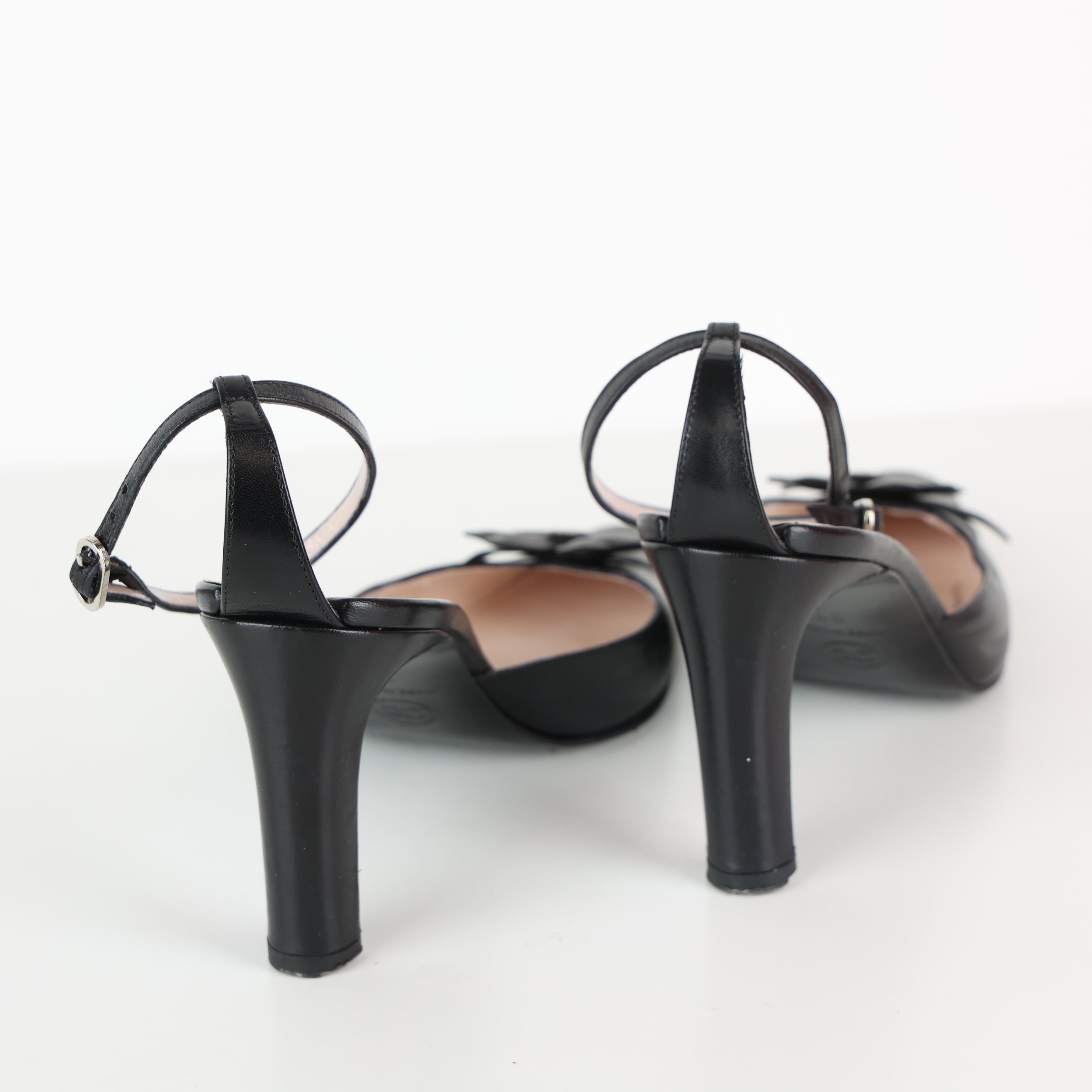 Heels , Shoe Size 37