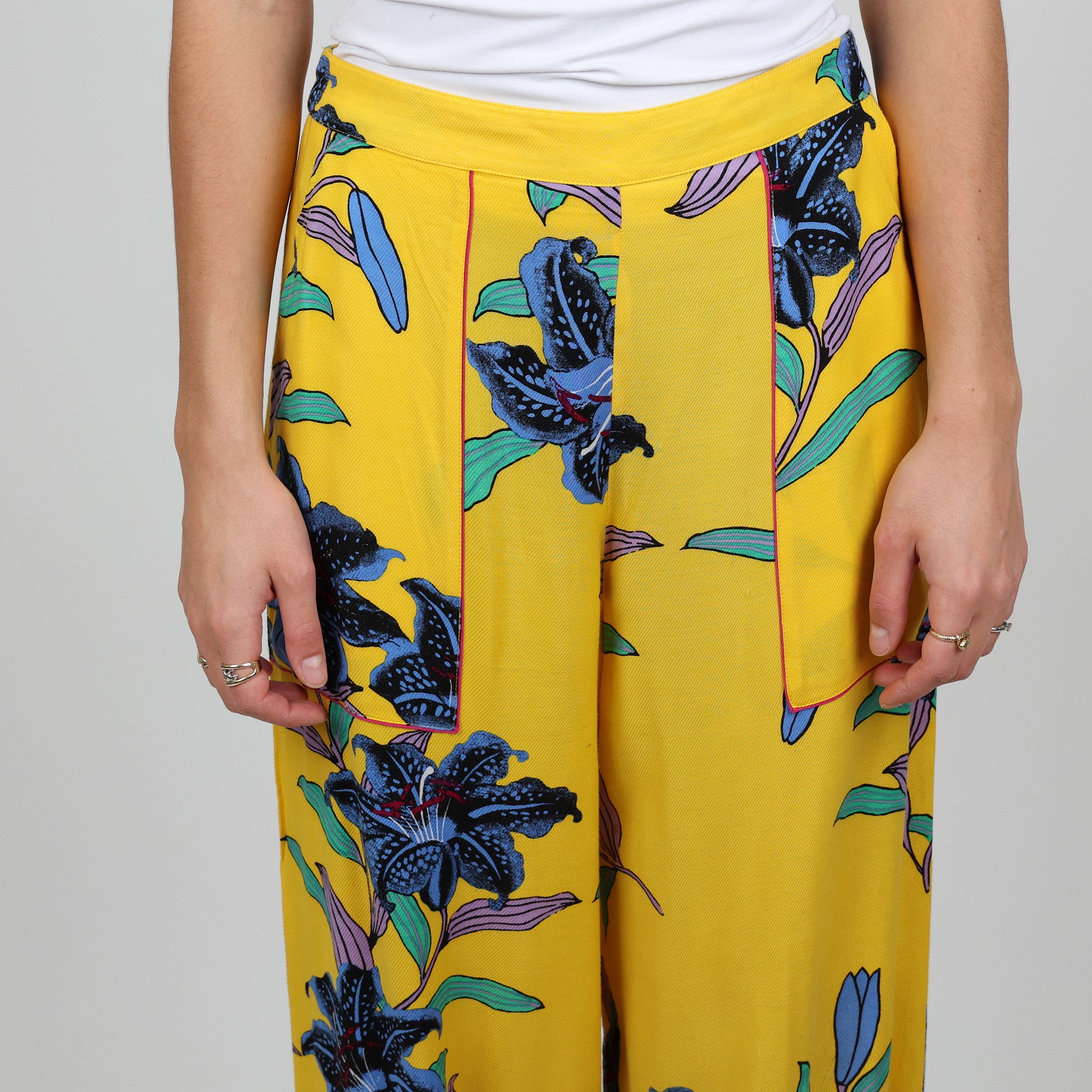 Trousers, UK Size 6