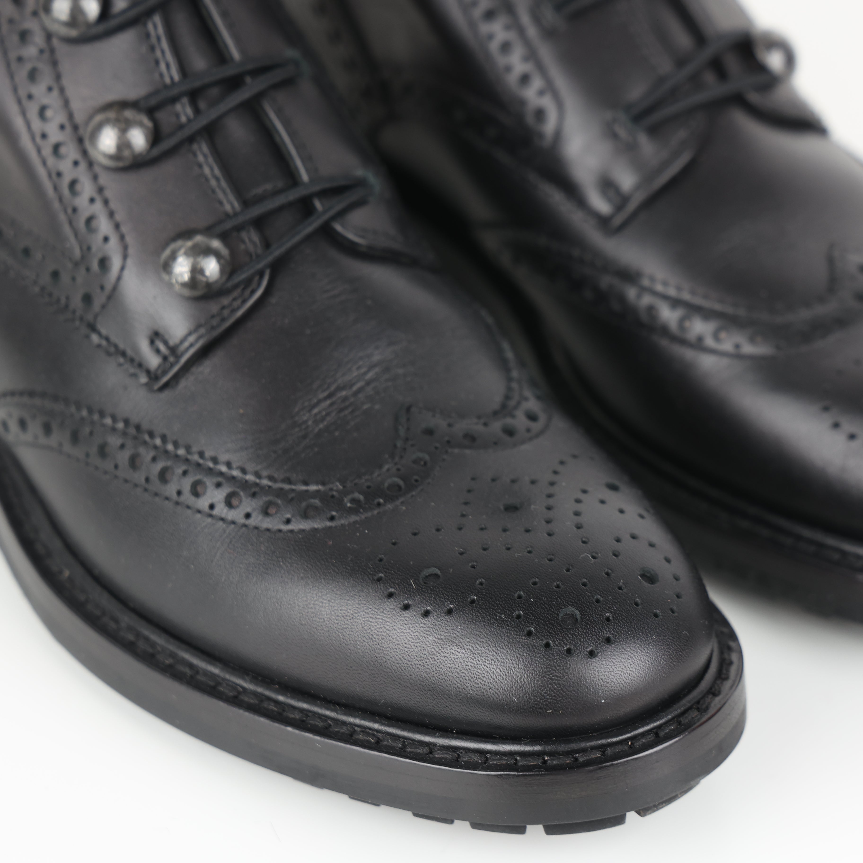 Boots , Shoe Size 37