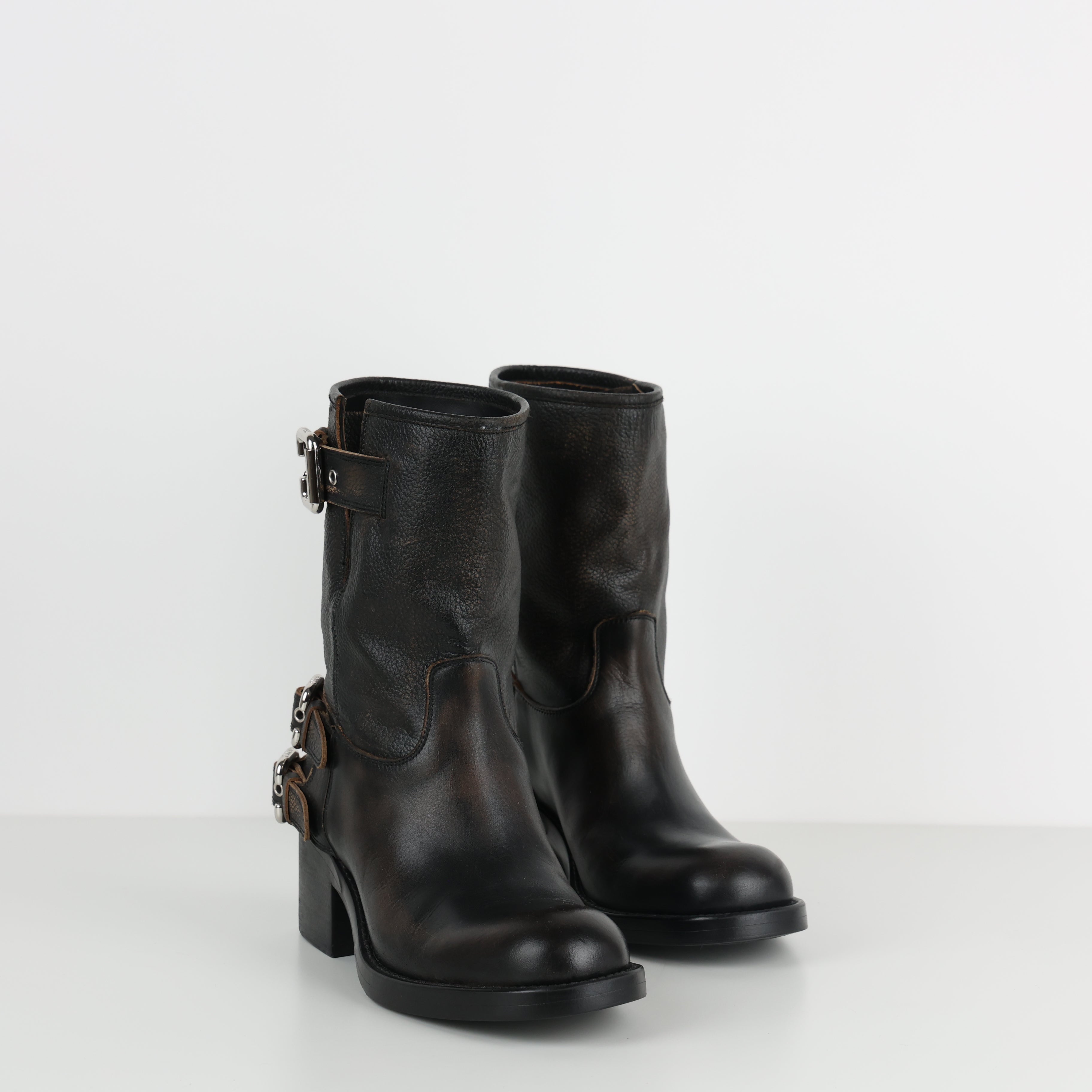 Boots , Shoe Size 38
