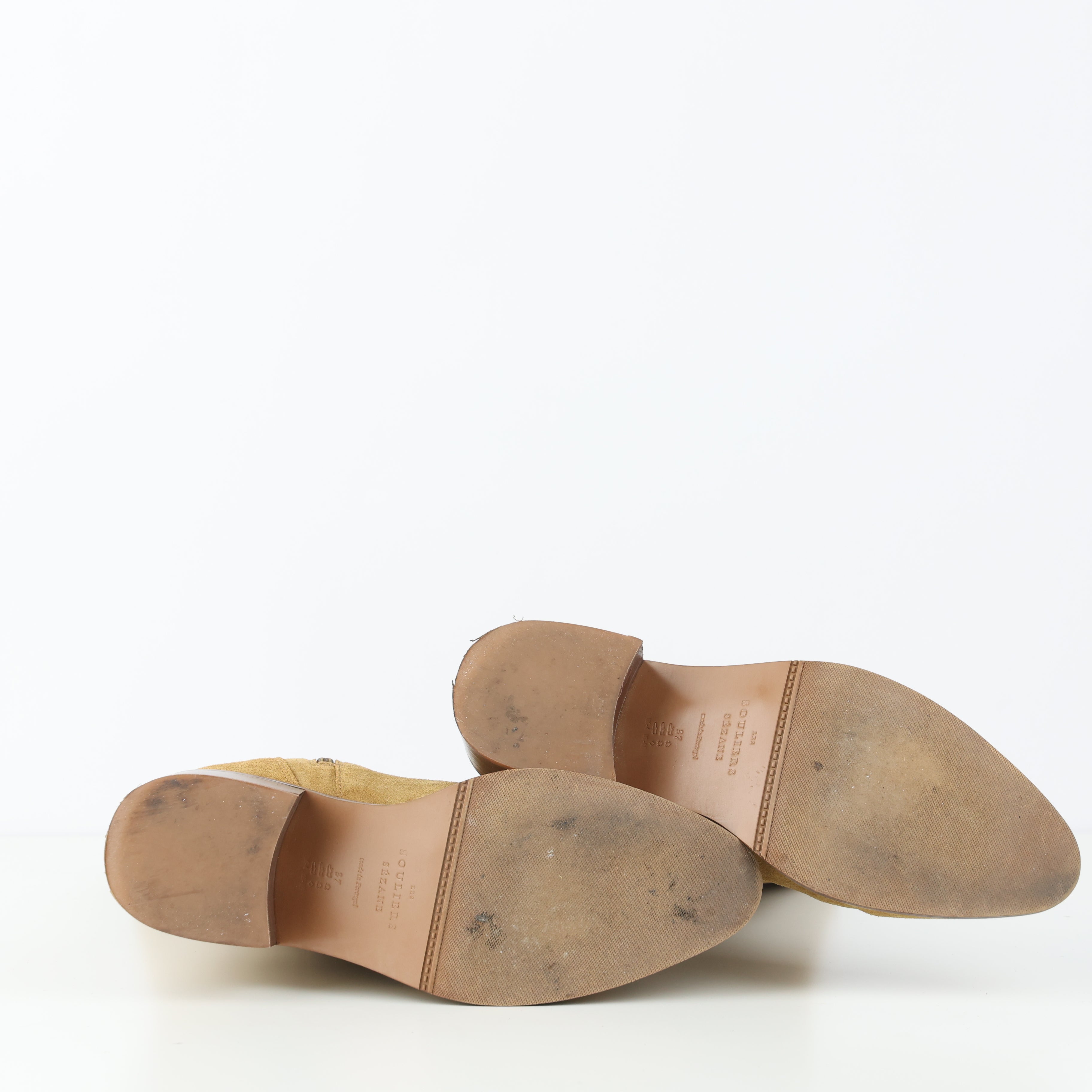 Boots , Shoe Size 37