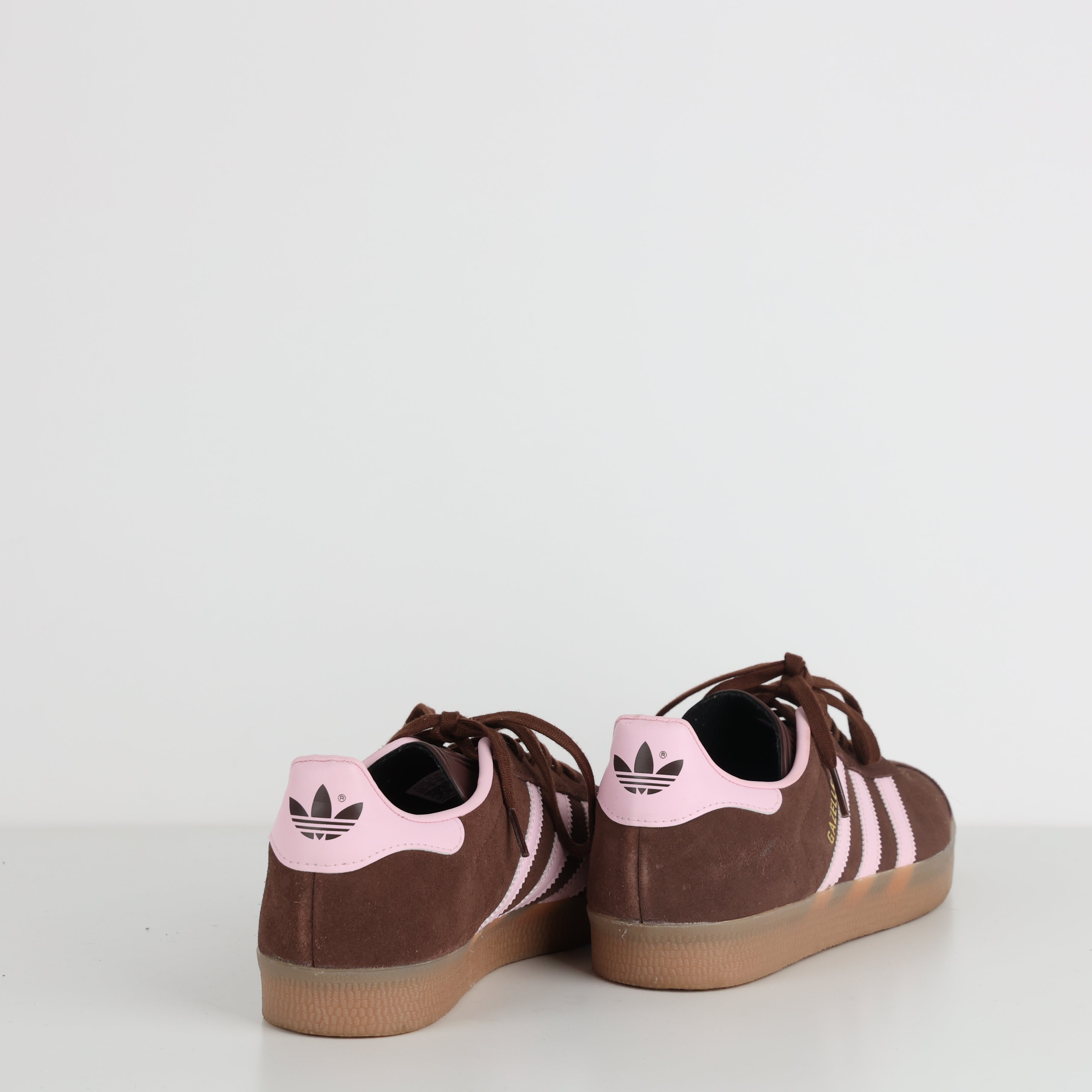 Trainers , Shoe Size 39