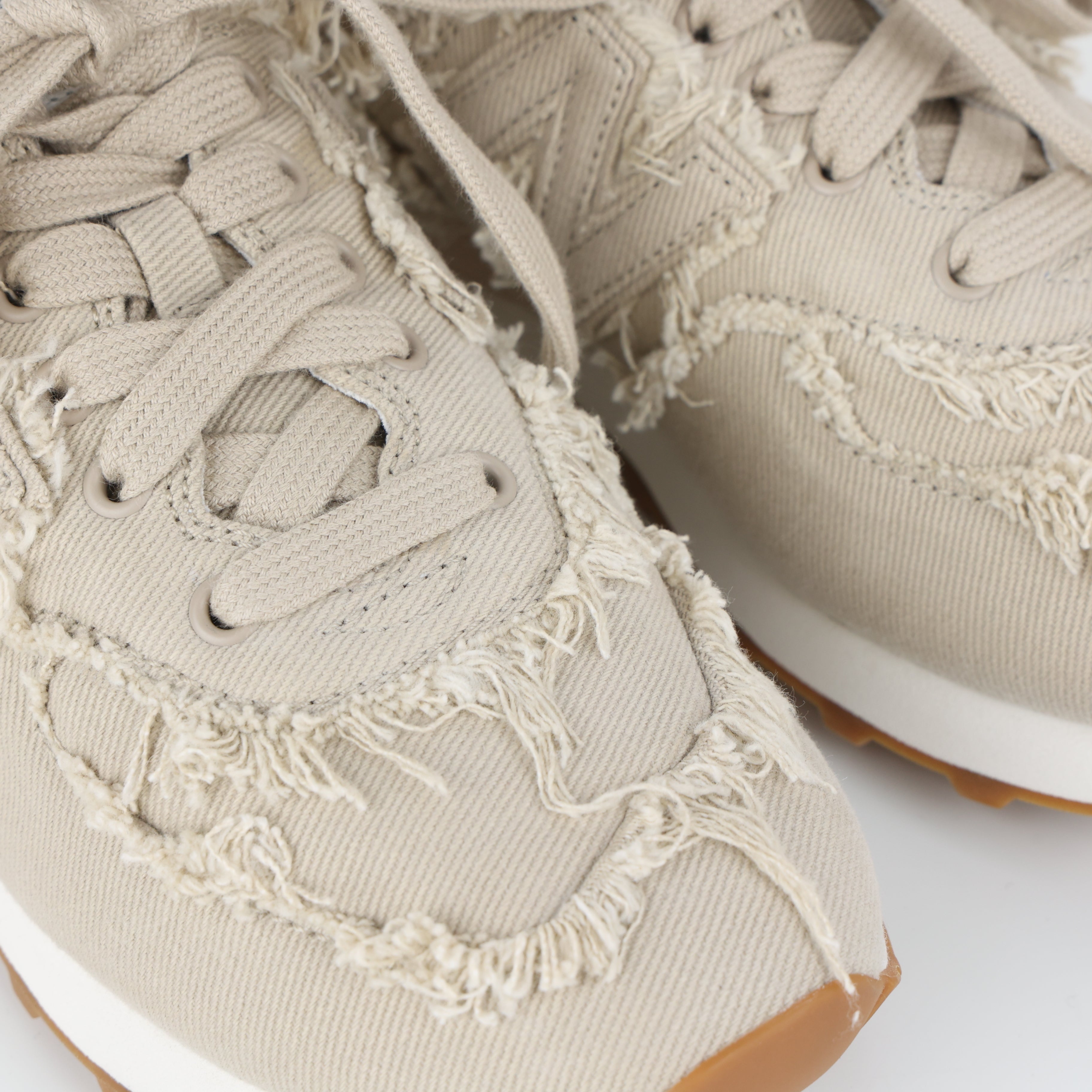 Trainers , Shoe Size 40