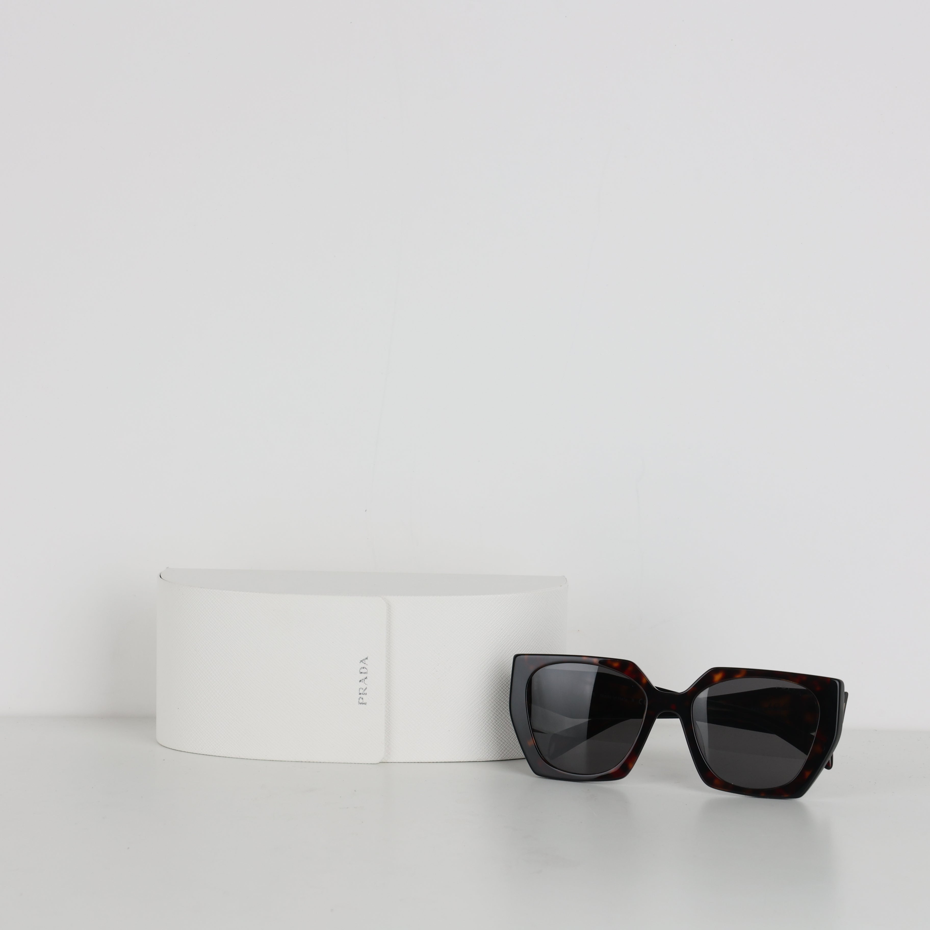 Sunglasses, UK Size One Size