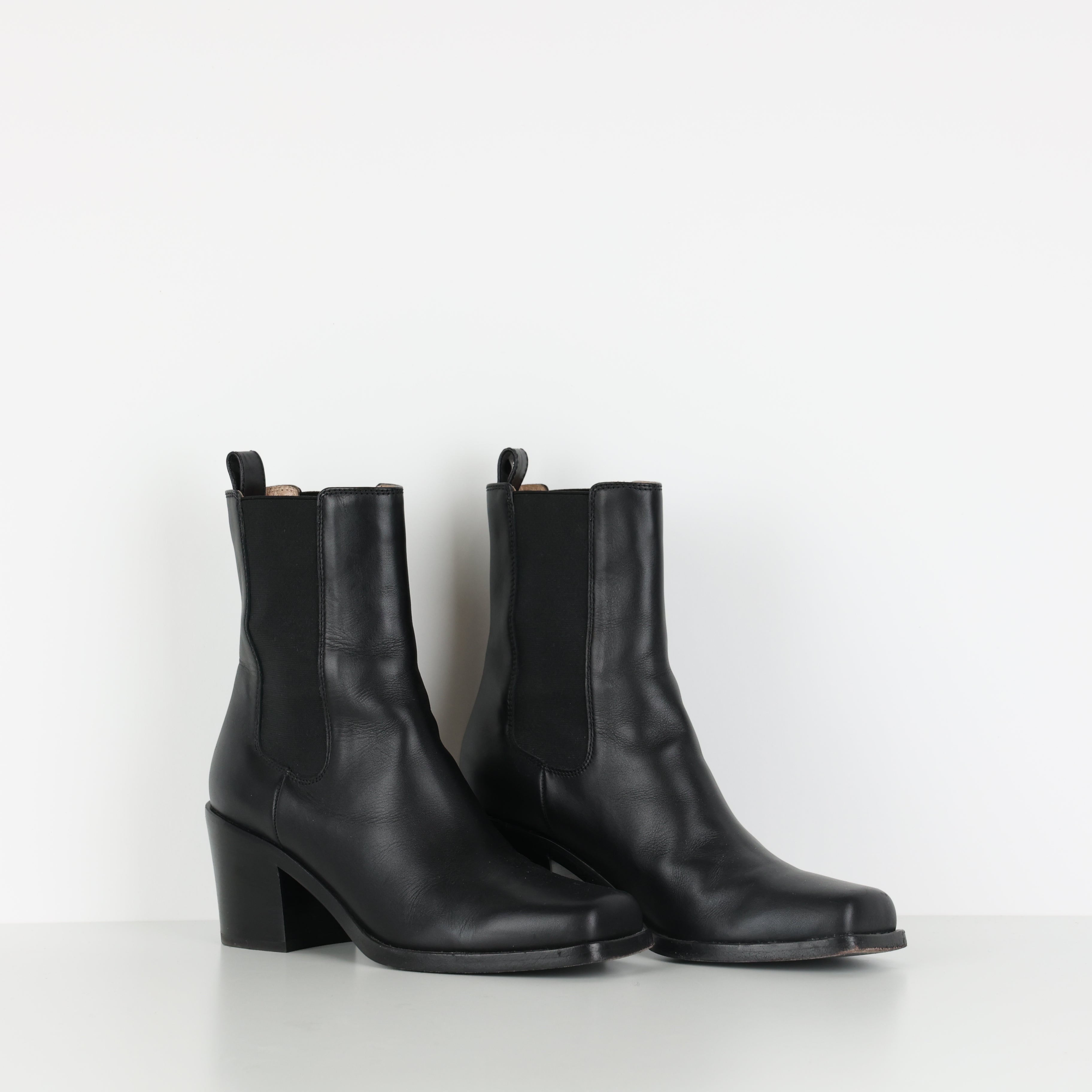 Boots , Shoe Size 38