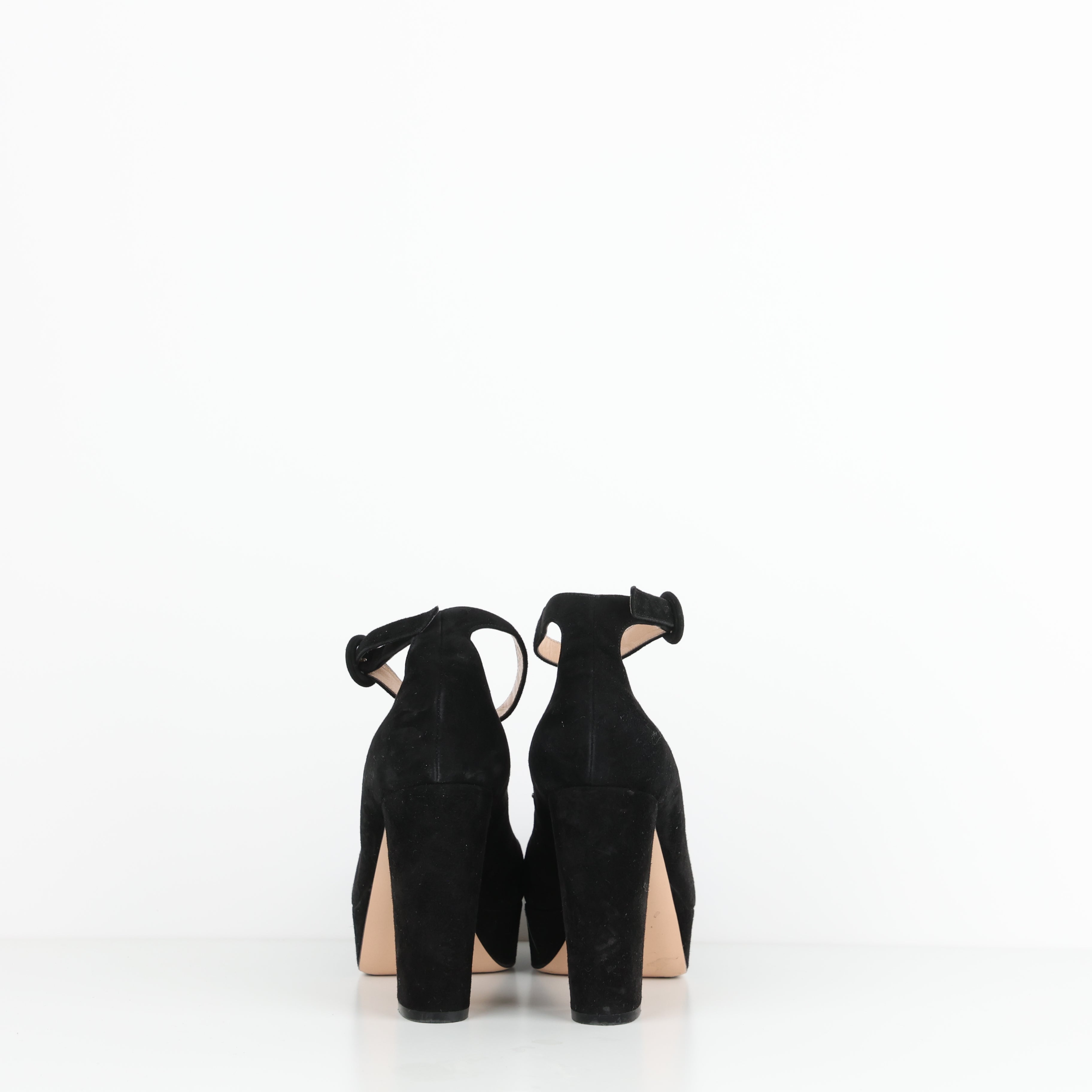Heels , Shoe Size 40