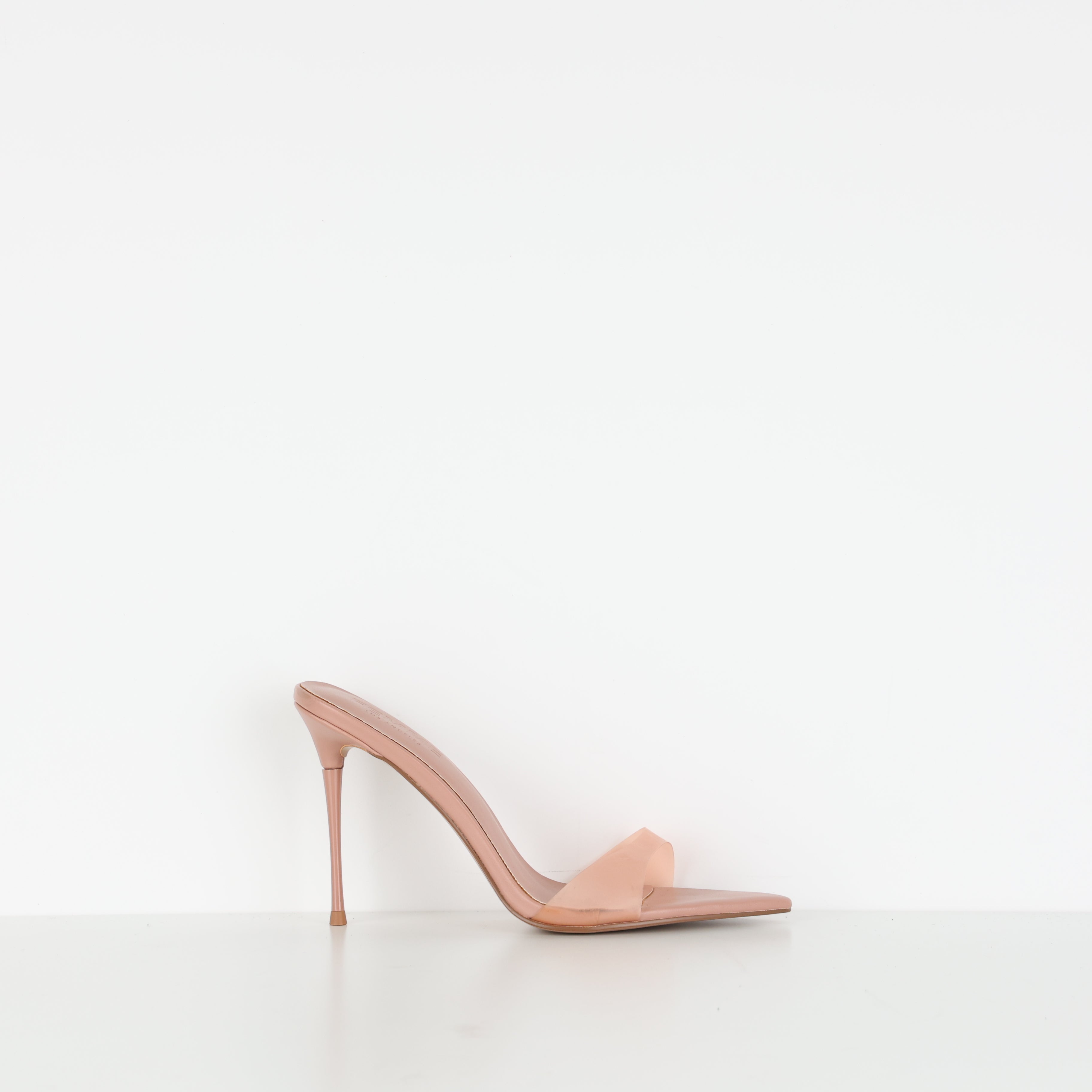 Heels , Shoe Size 39