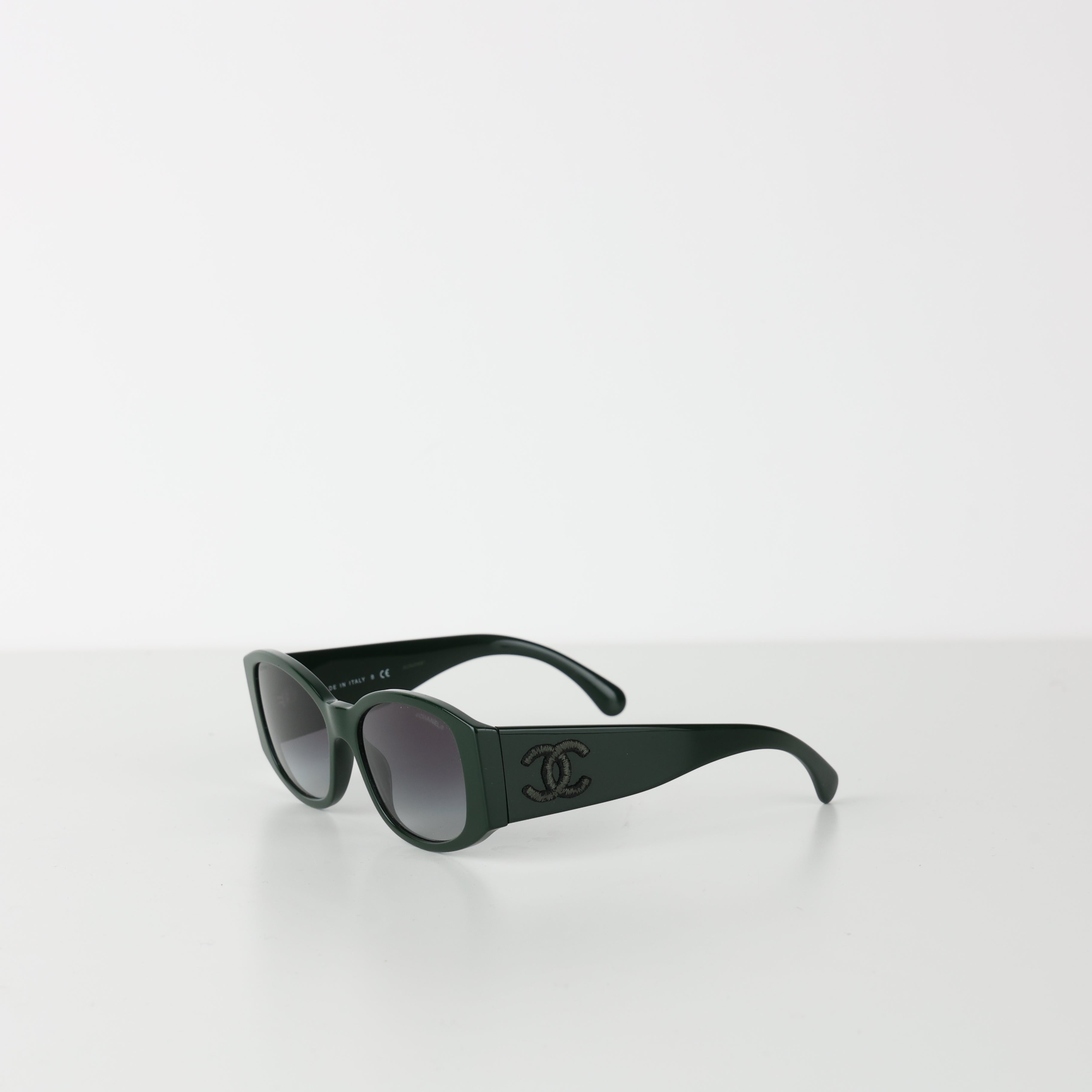Sunglasses, UK Size One Size