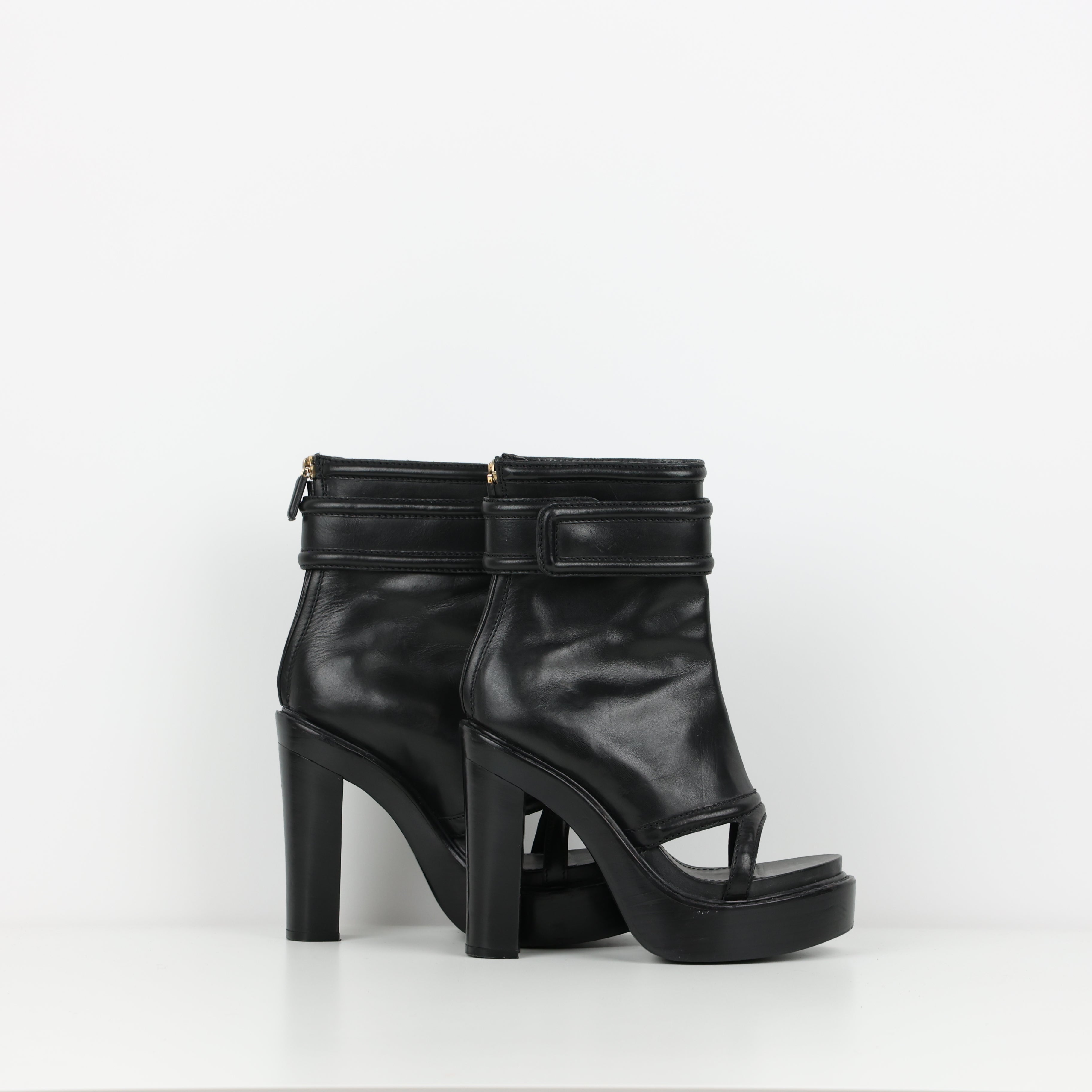 Heels, Shoe Size 39