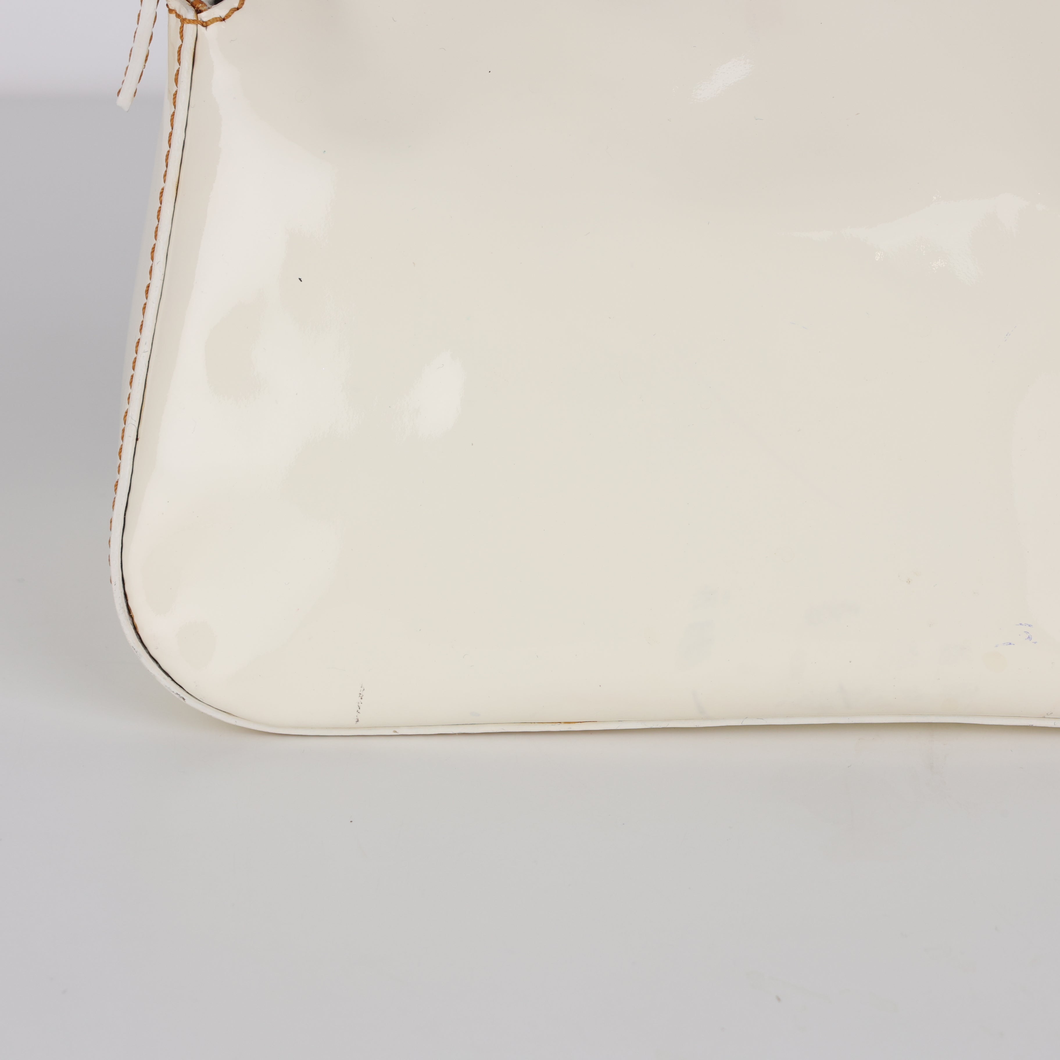 Fendi , Mini Mamma Baguette