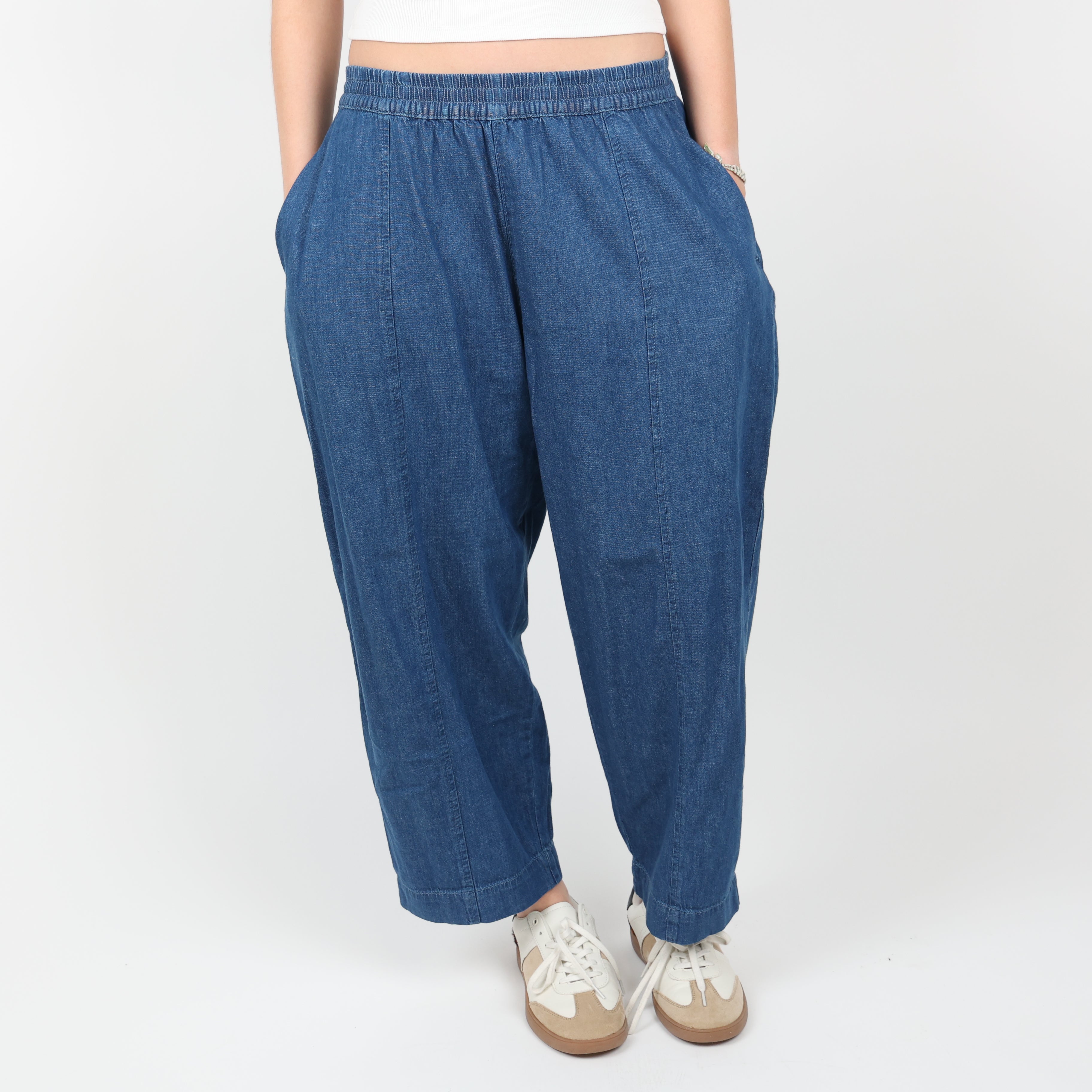 Trousers, UK Size 6