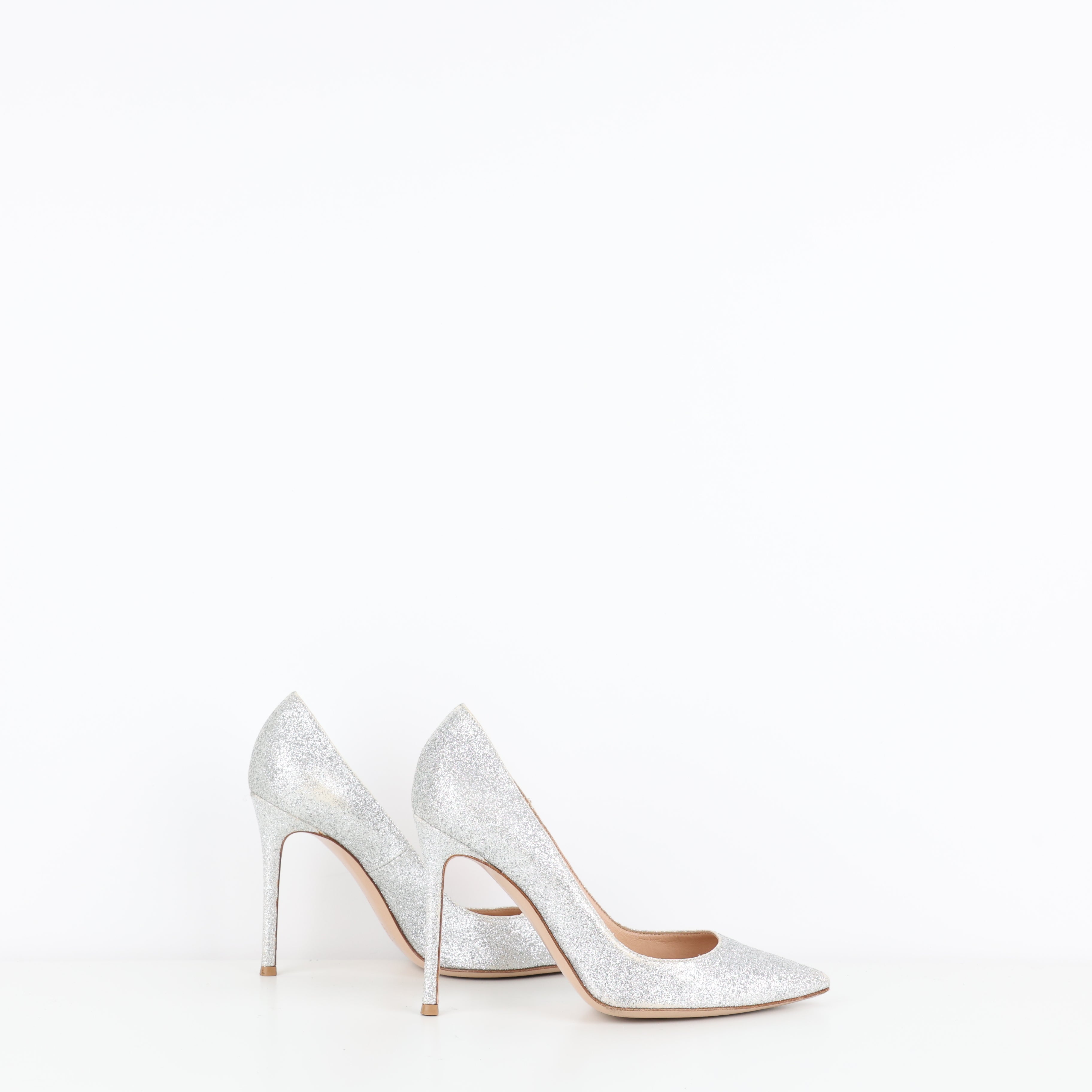 Heels , Shoe Size 37.5