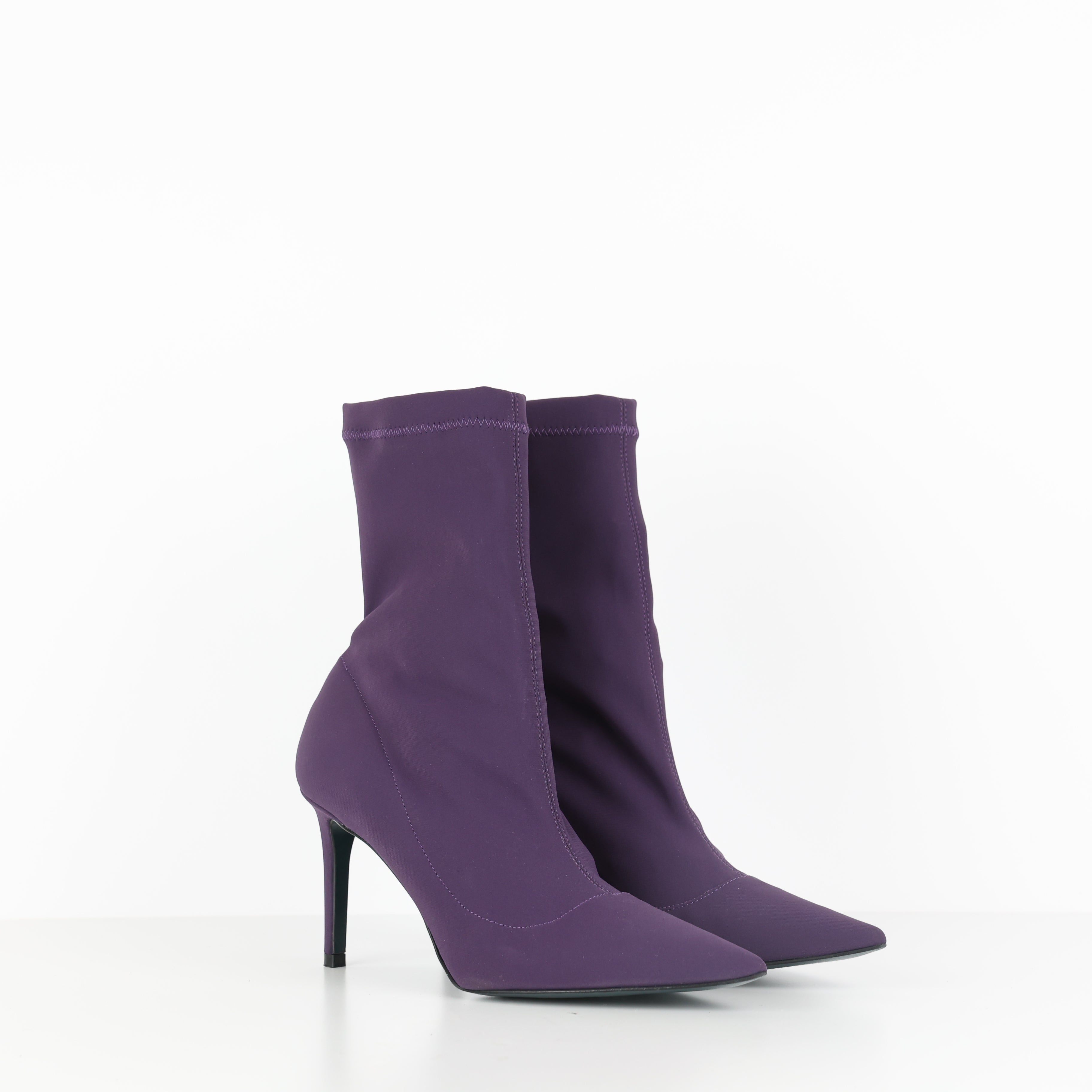 Heels , Shoe Size 39