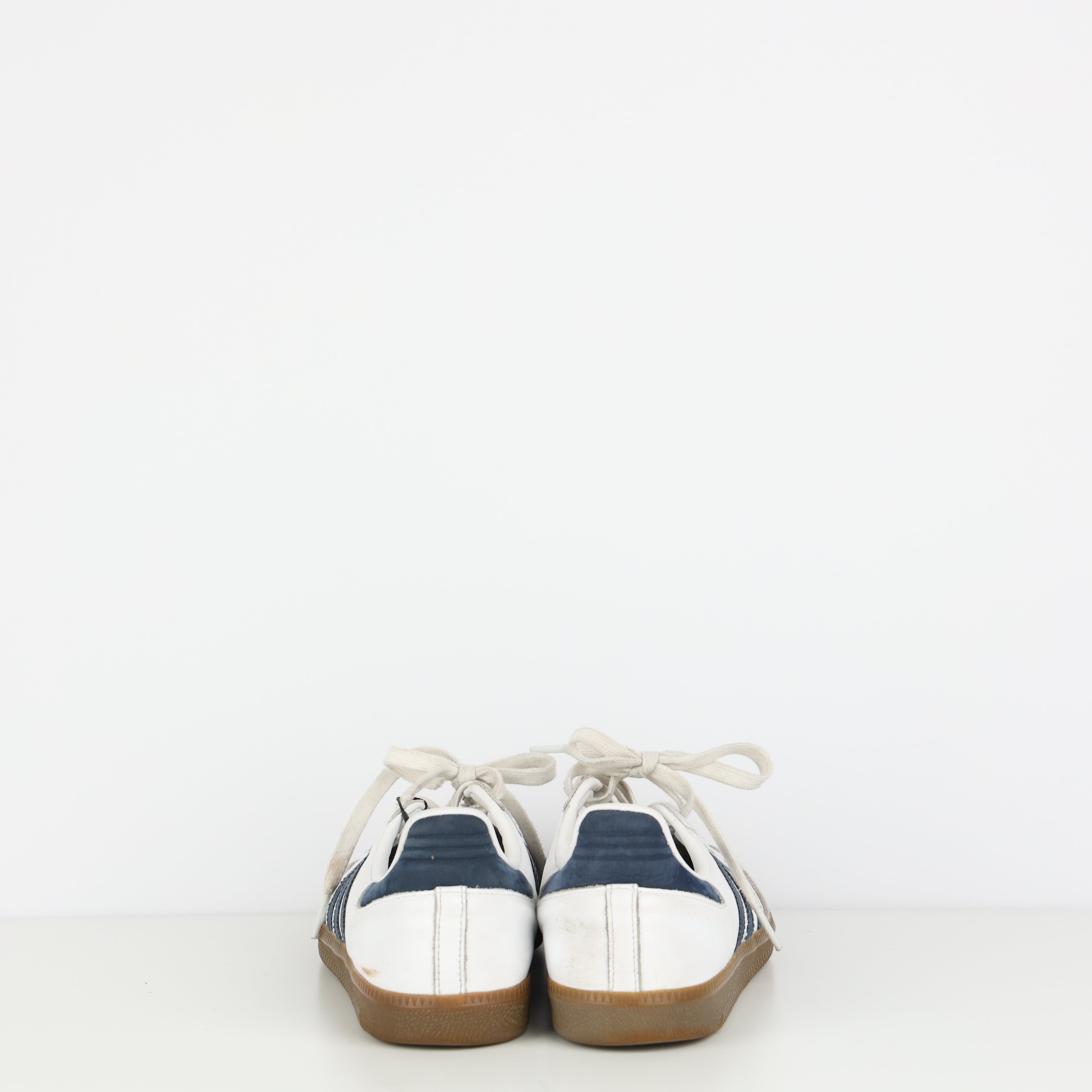 Trainers , Shoe Size 42