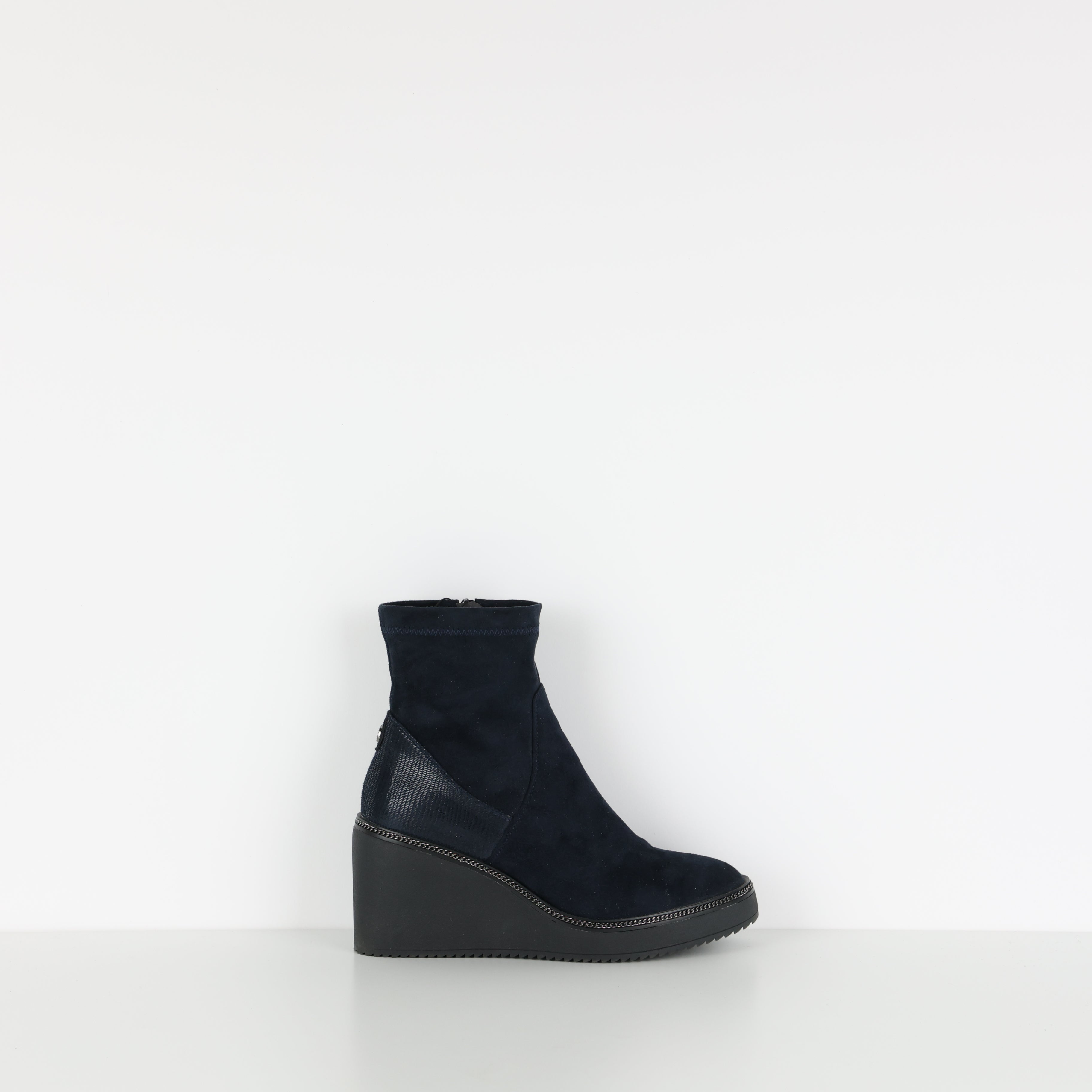 Boots , Shoe Size 39