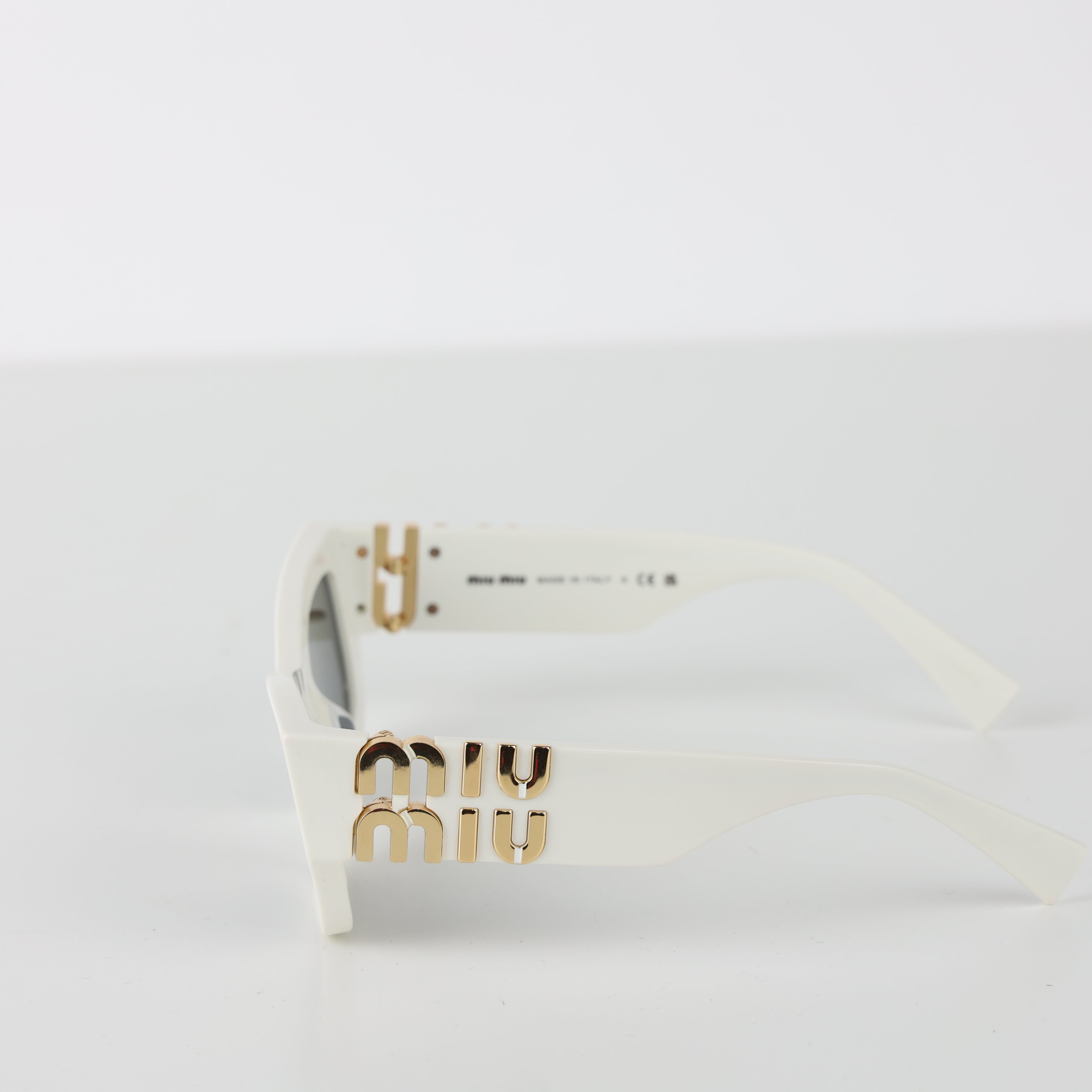 Sunglasses, UK Size One Size