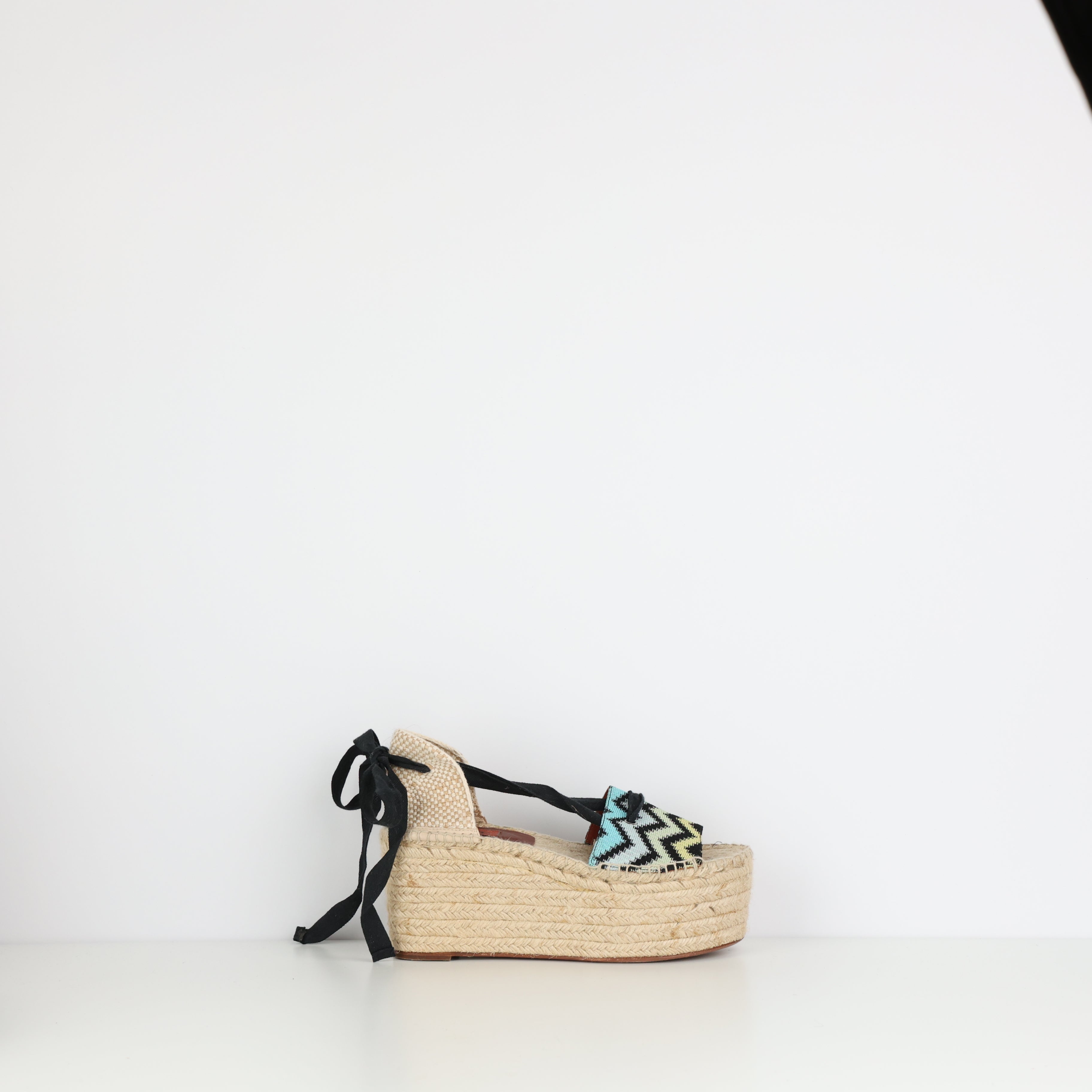 Heels , Shoe Size 39